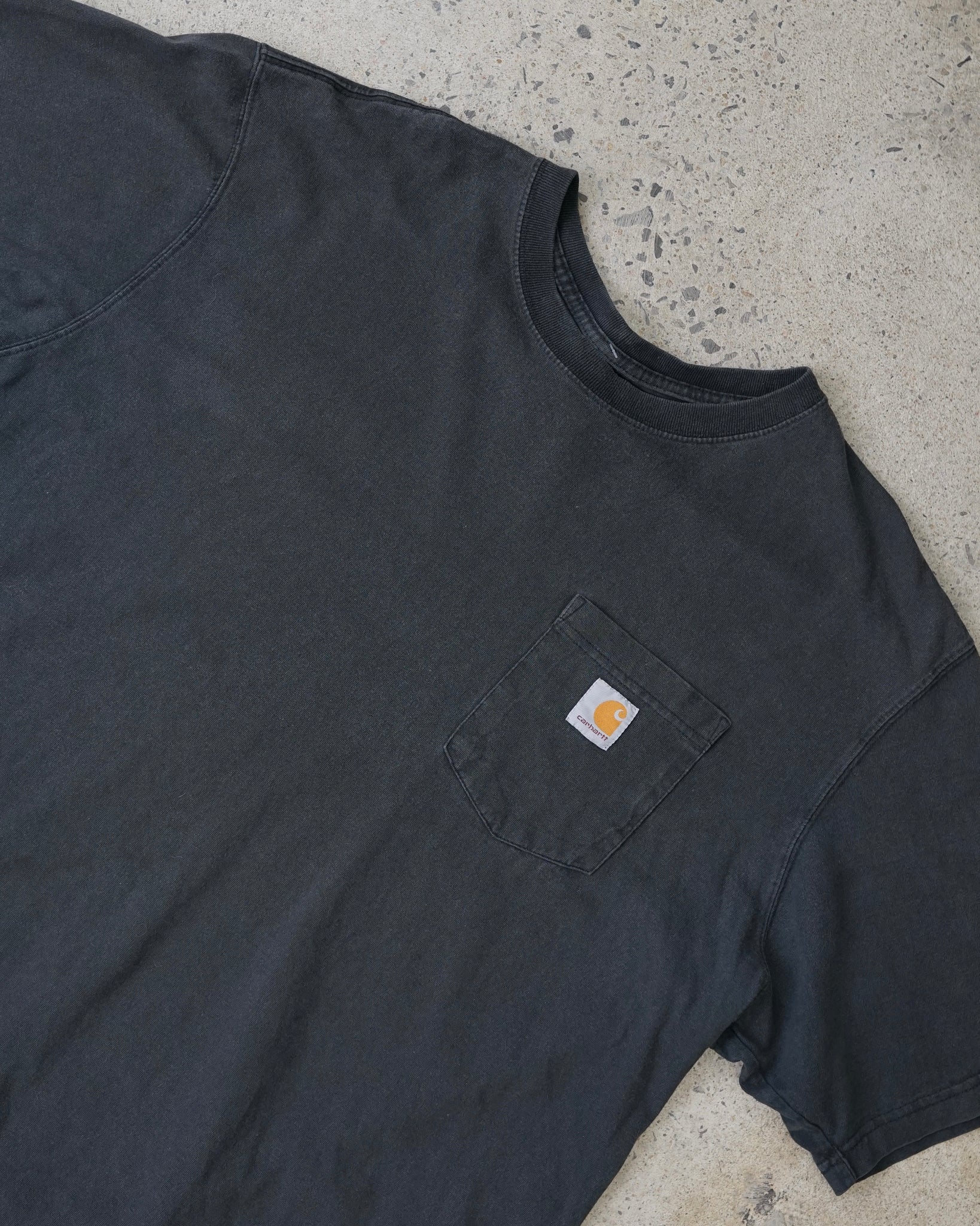 carhartt t-shirt