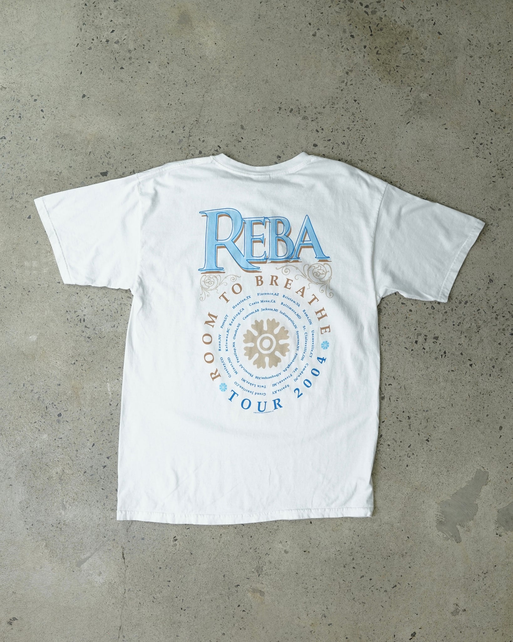 reba tour 2004 t-shirt