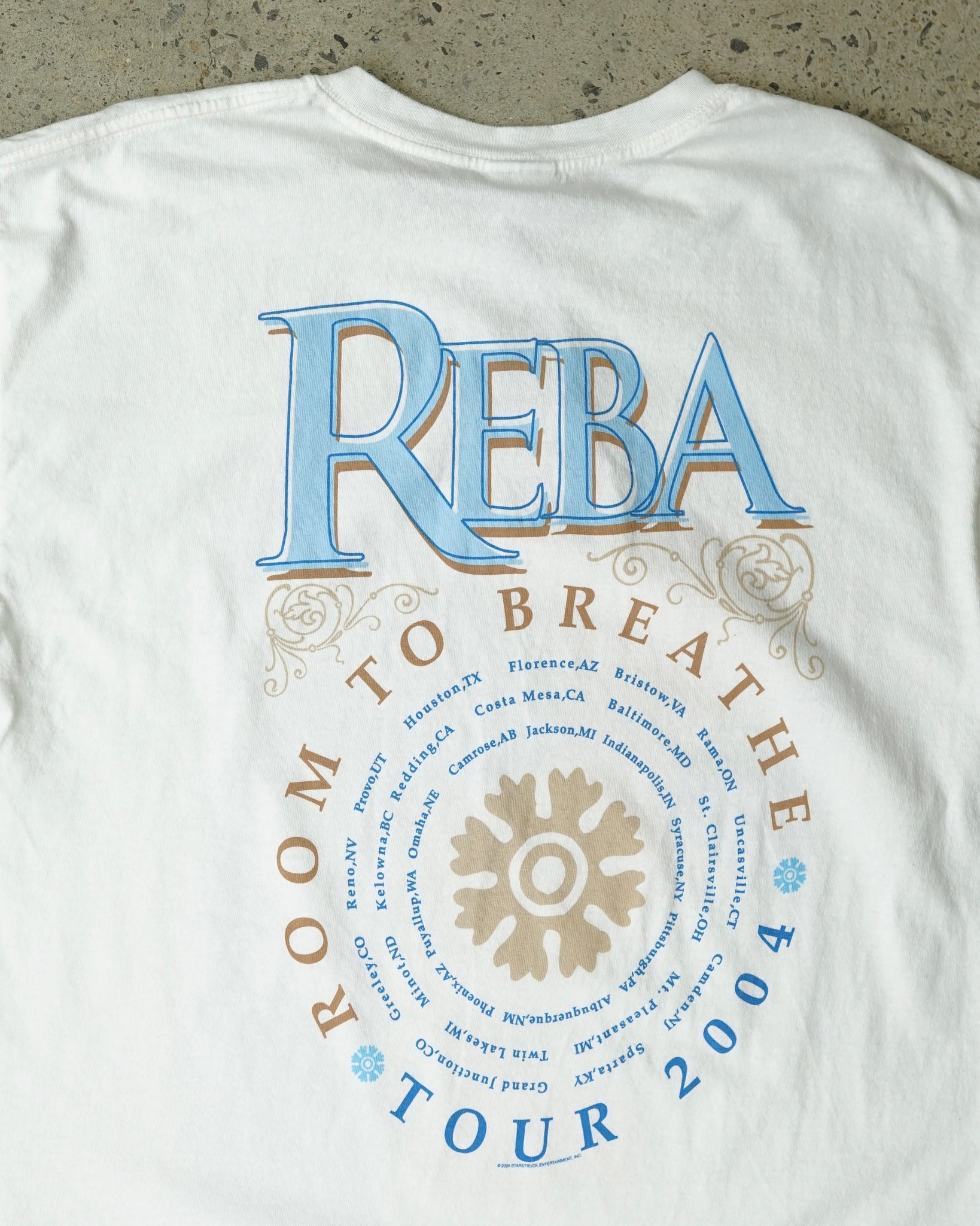 reba tour 2004 t-shirt