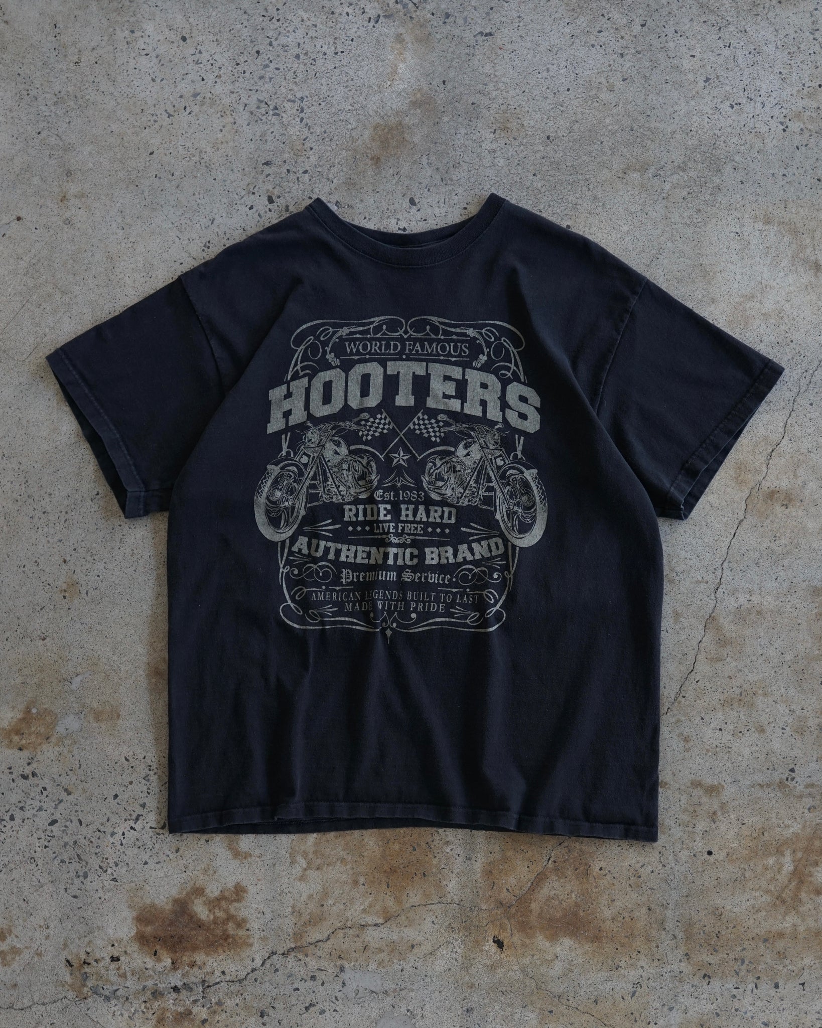 hooters motorcycle t-shirt