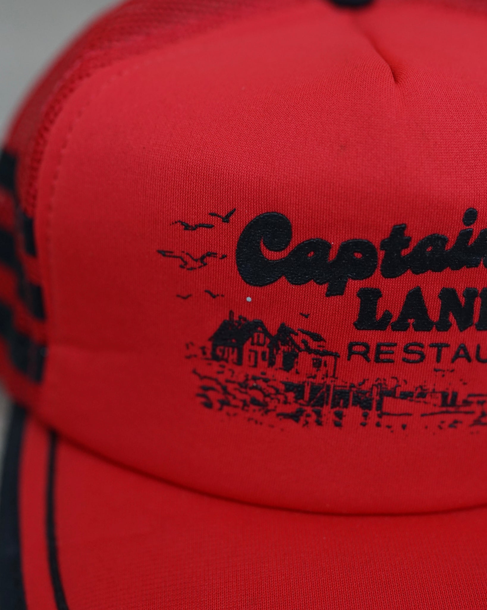 captain's landing restaurant trucker hat