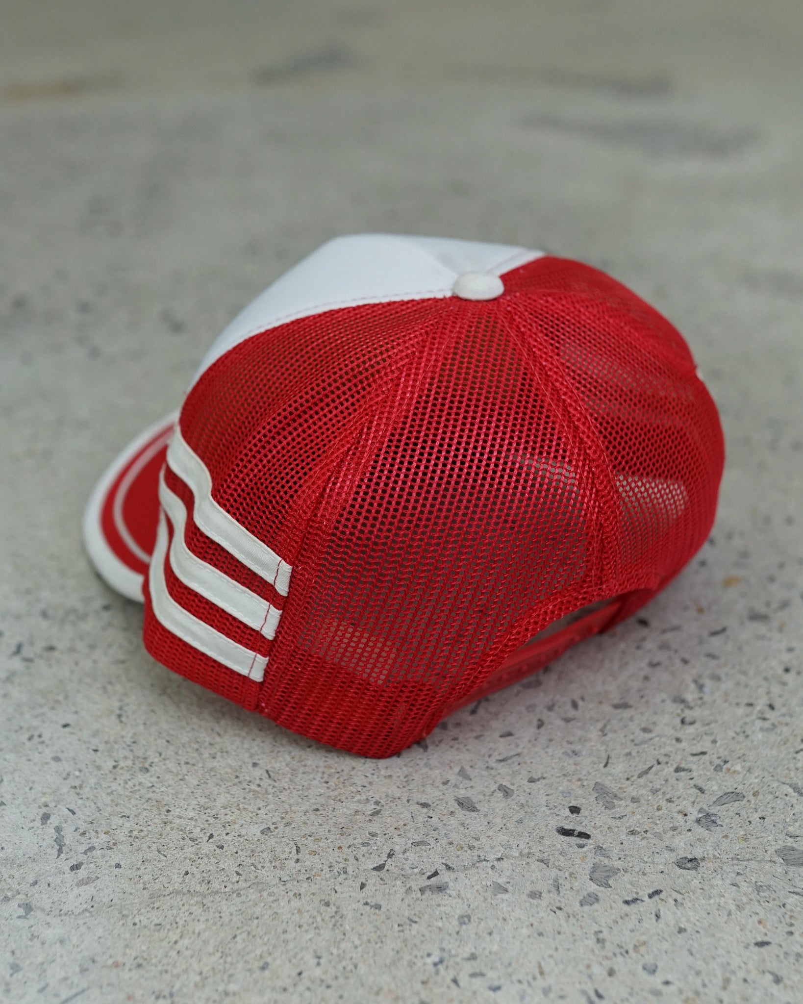 super motocross laurentide trucker hat