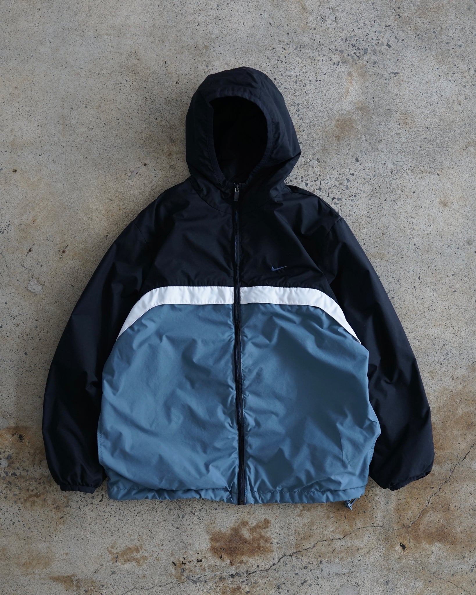 nike zip-up hooded windbreaker