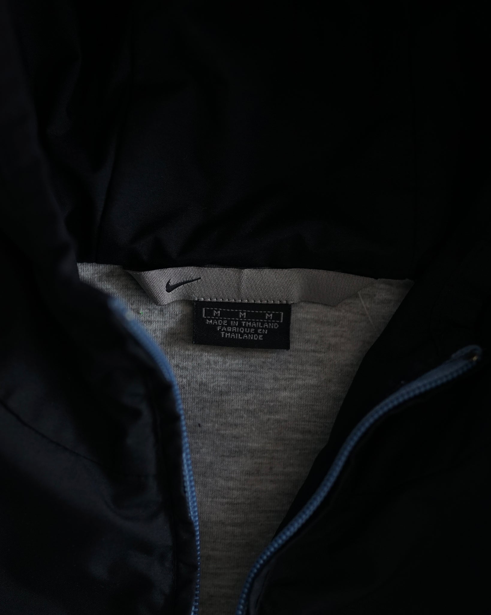 nike zip-up hooded windbreaker