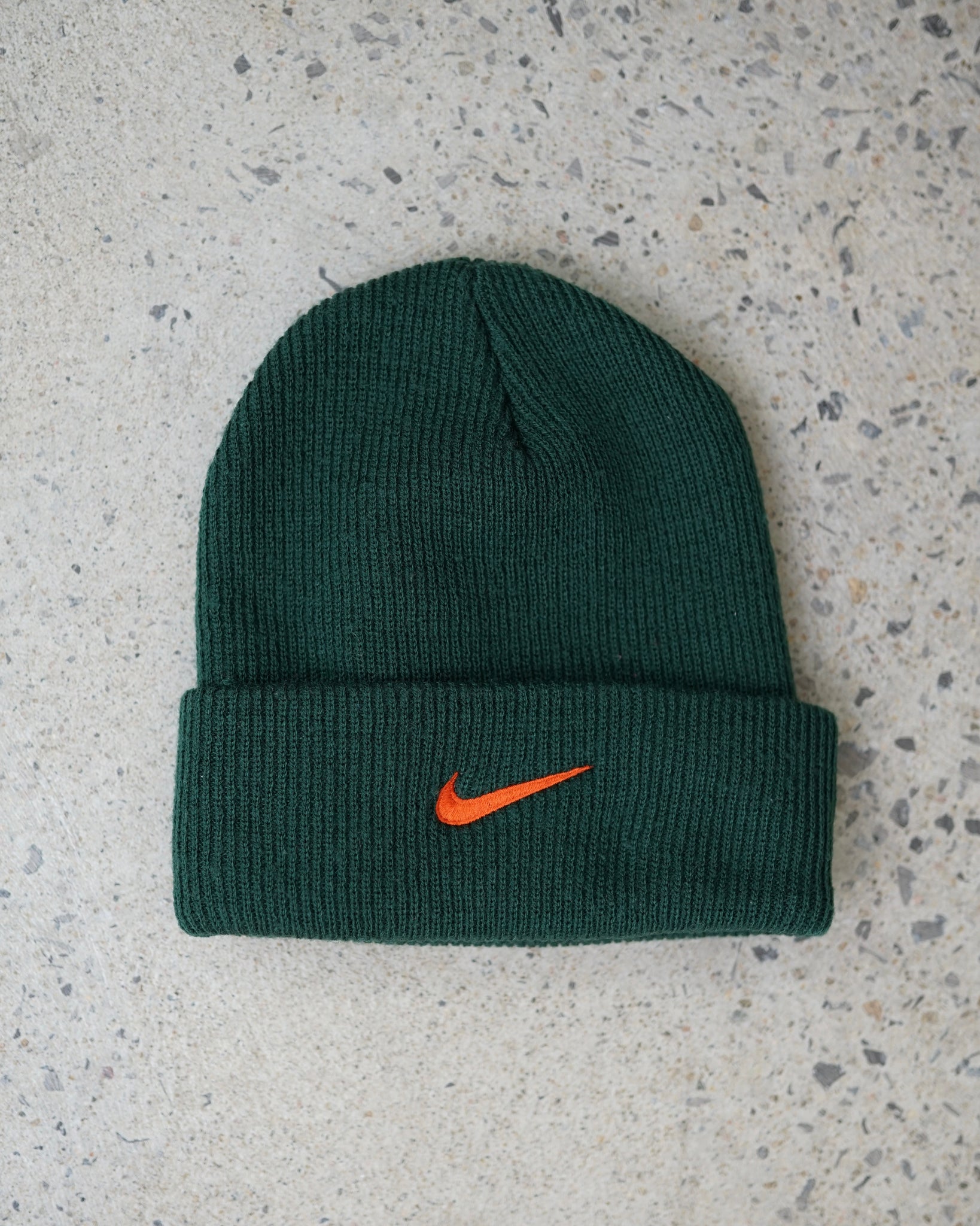 nike women's beanie