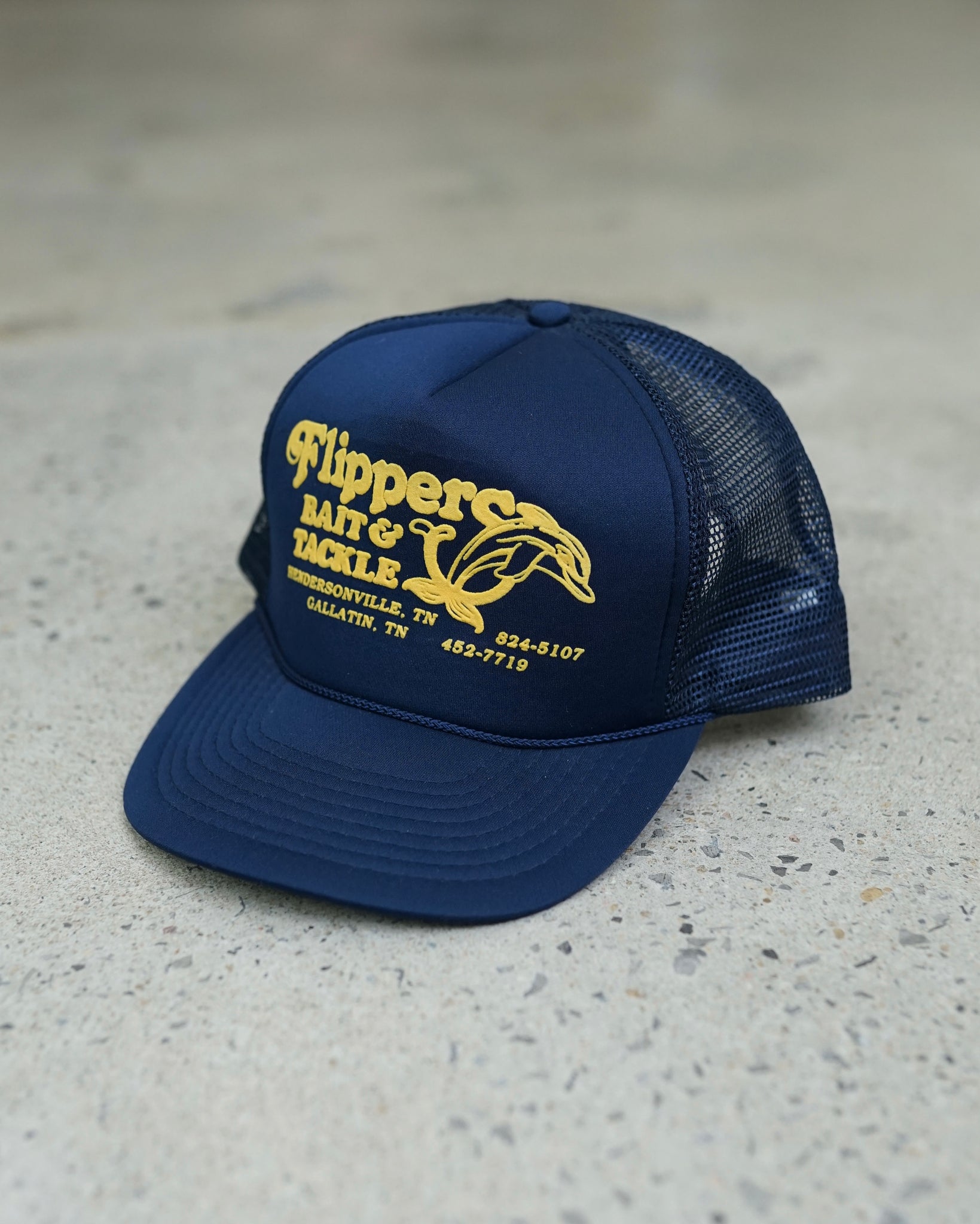 flippers bait and tackle trucker hat