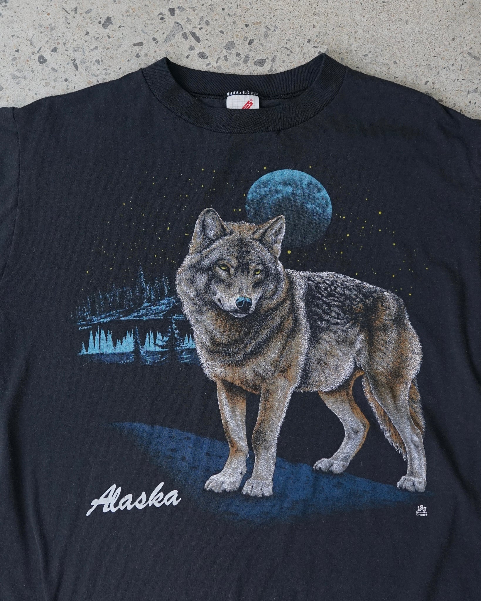 alaska wolf t-shirt