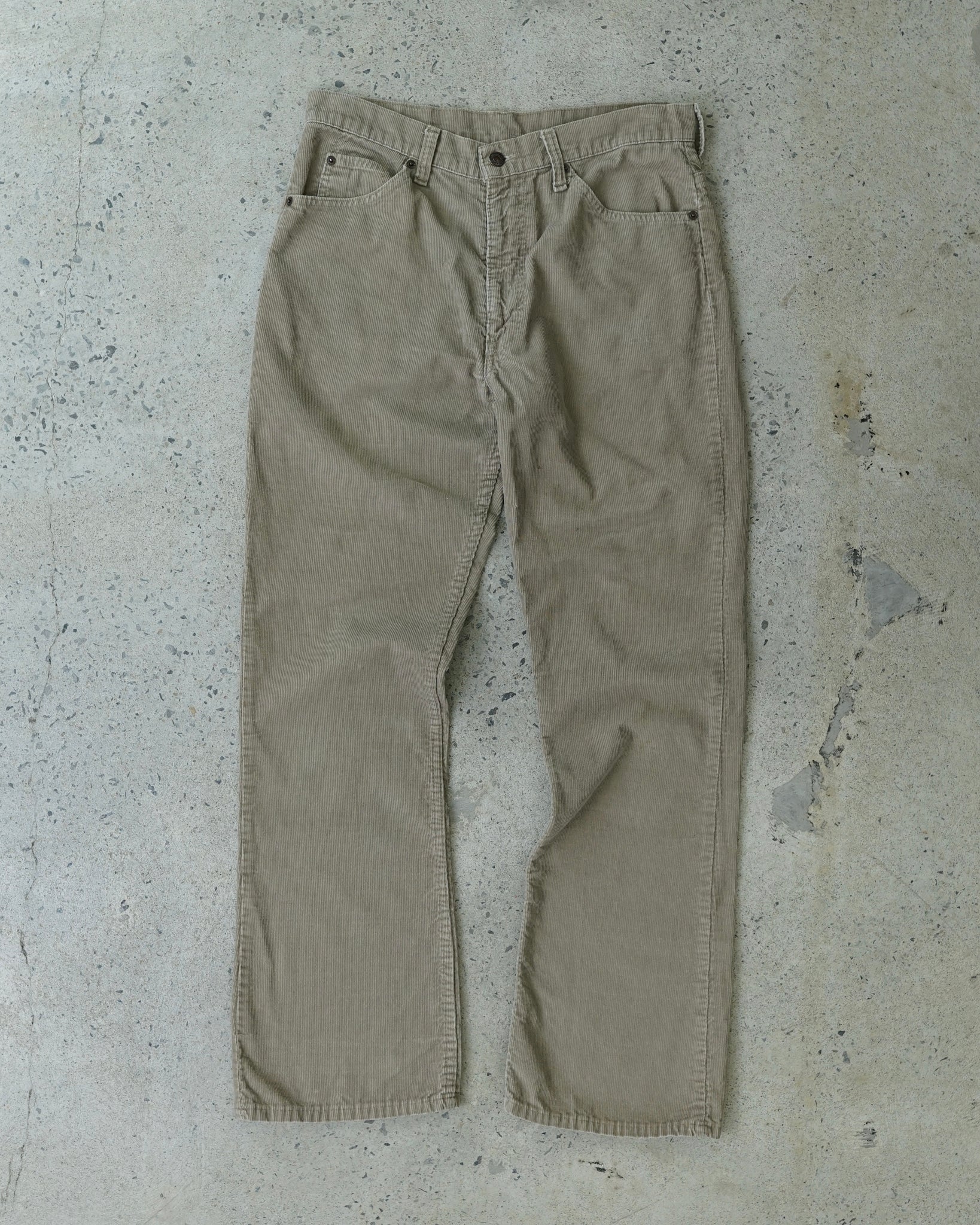 levi's flared corduroy pants