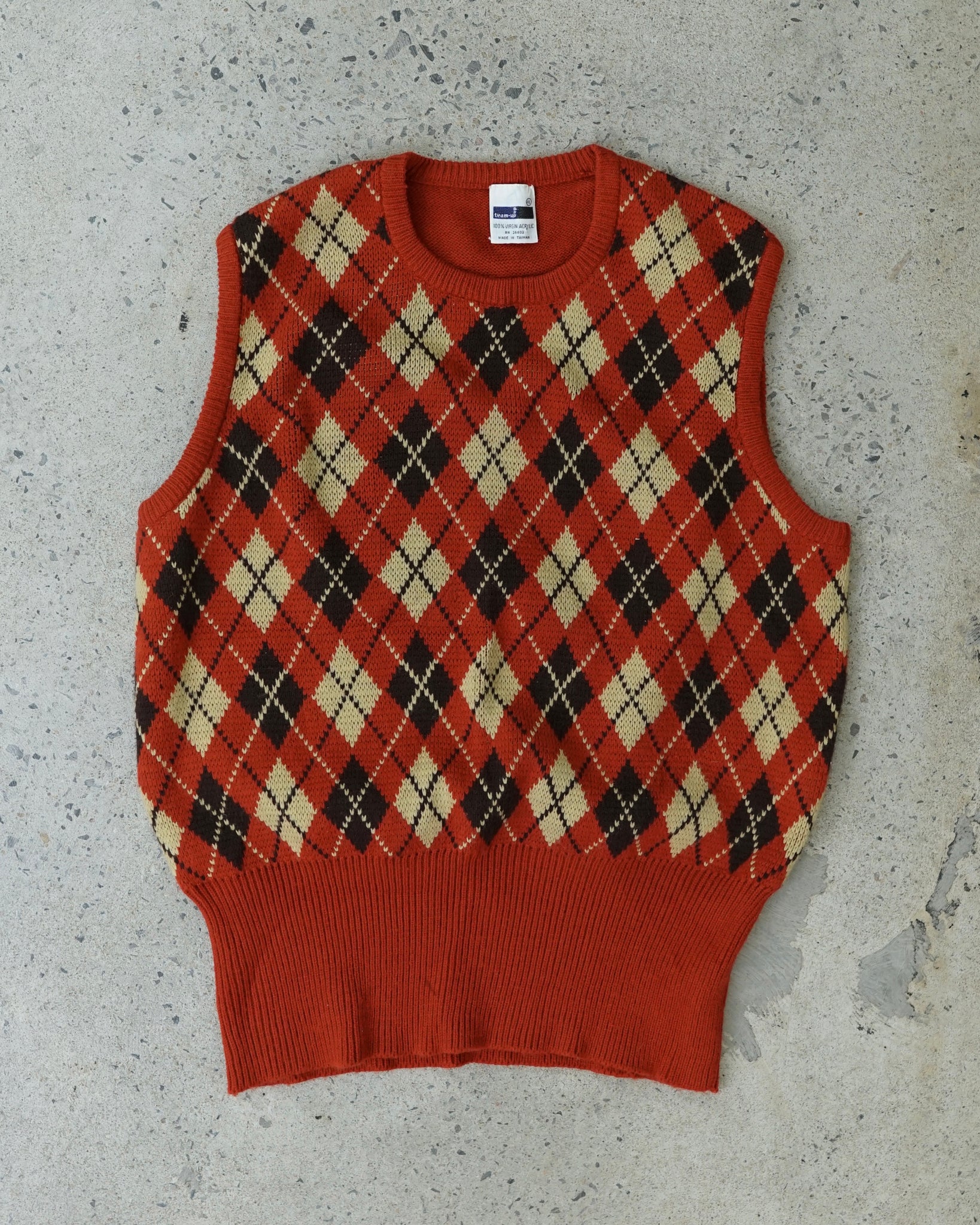 team up knit vest