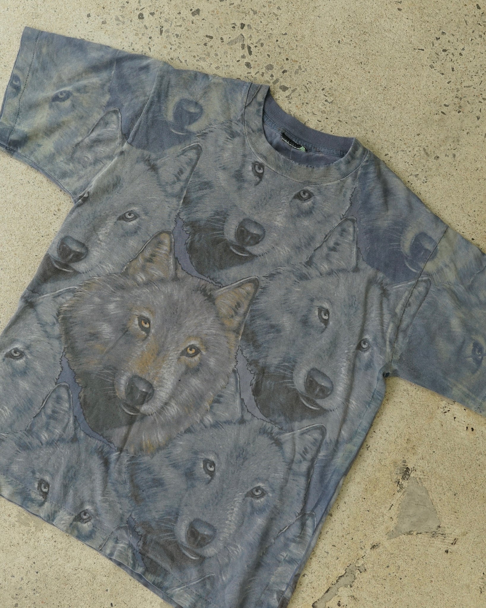 jackson hole wolves all over print t-shirt