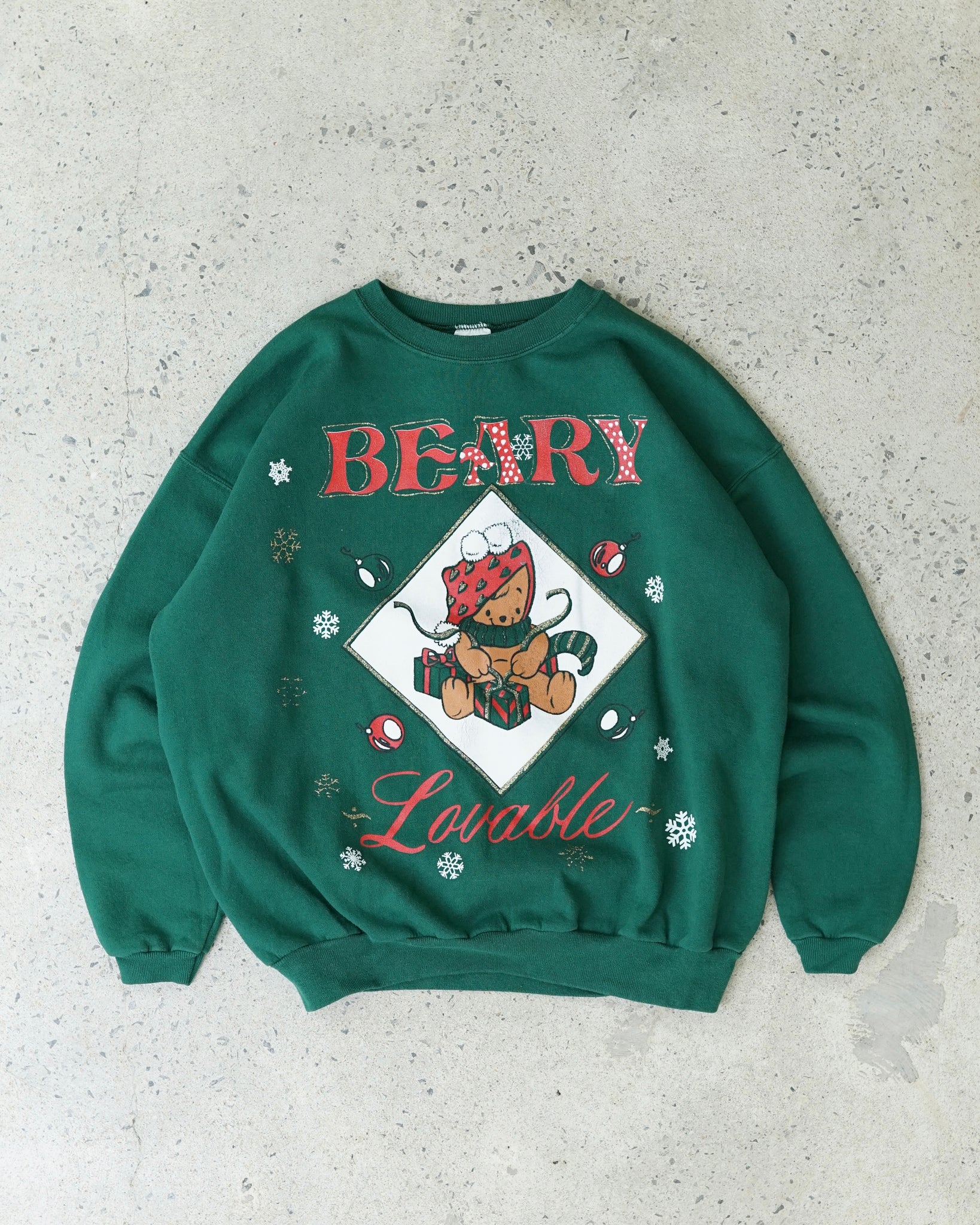 beary lovable crewneck - short large