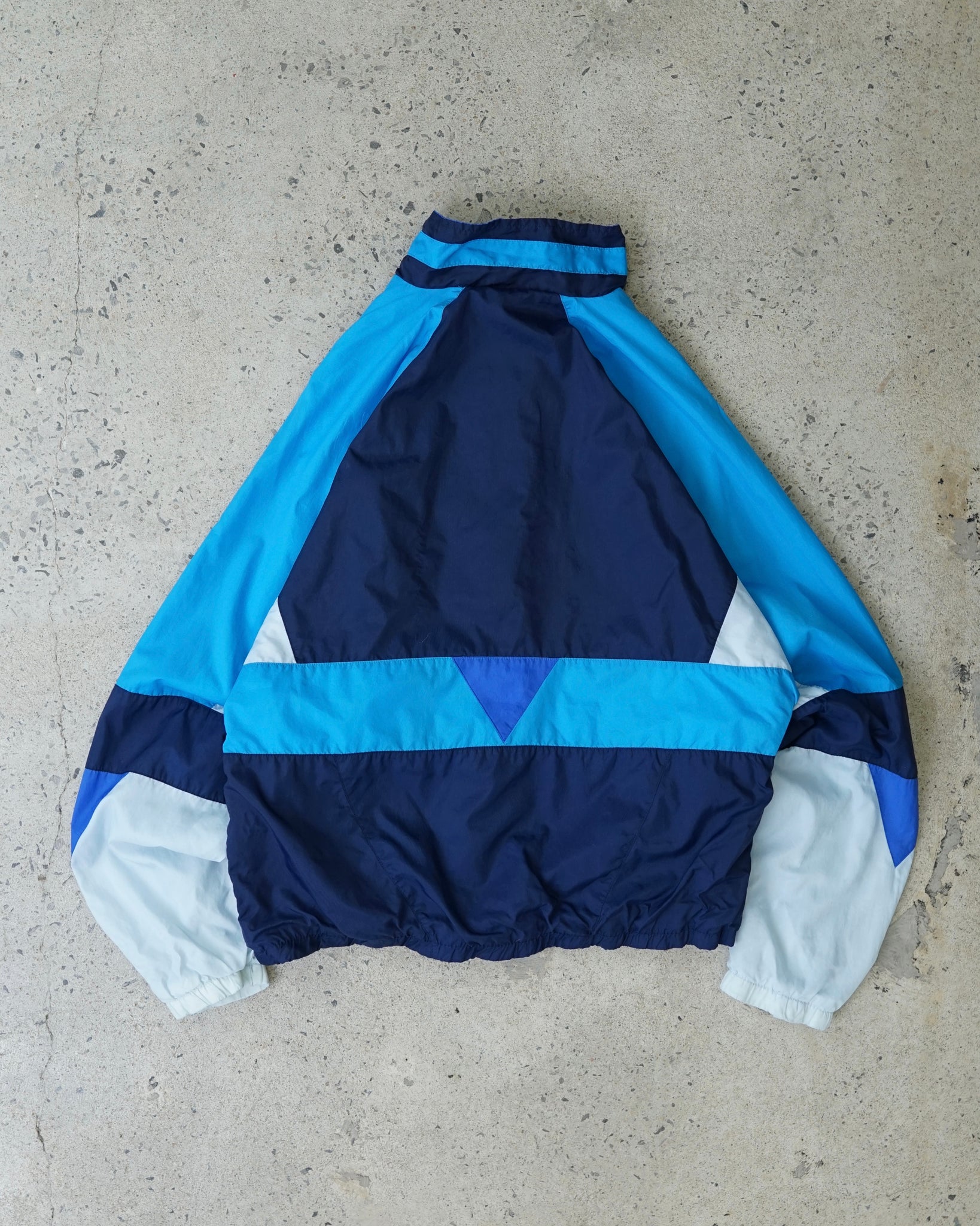 nike zip-up windbreaker