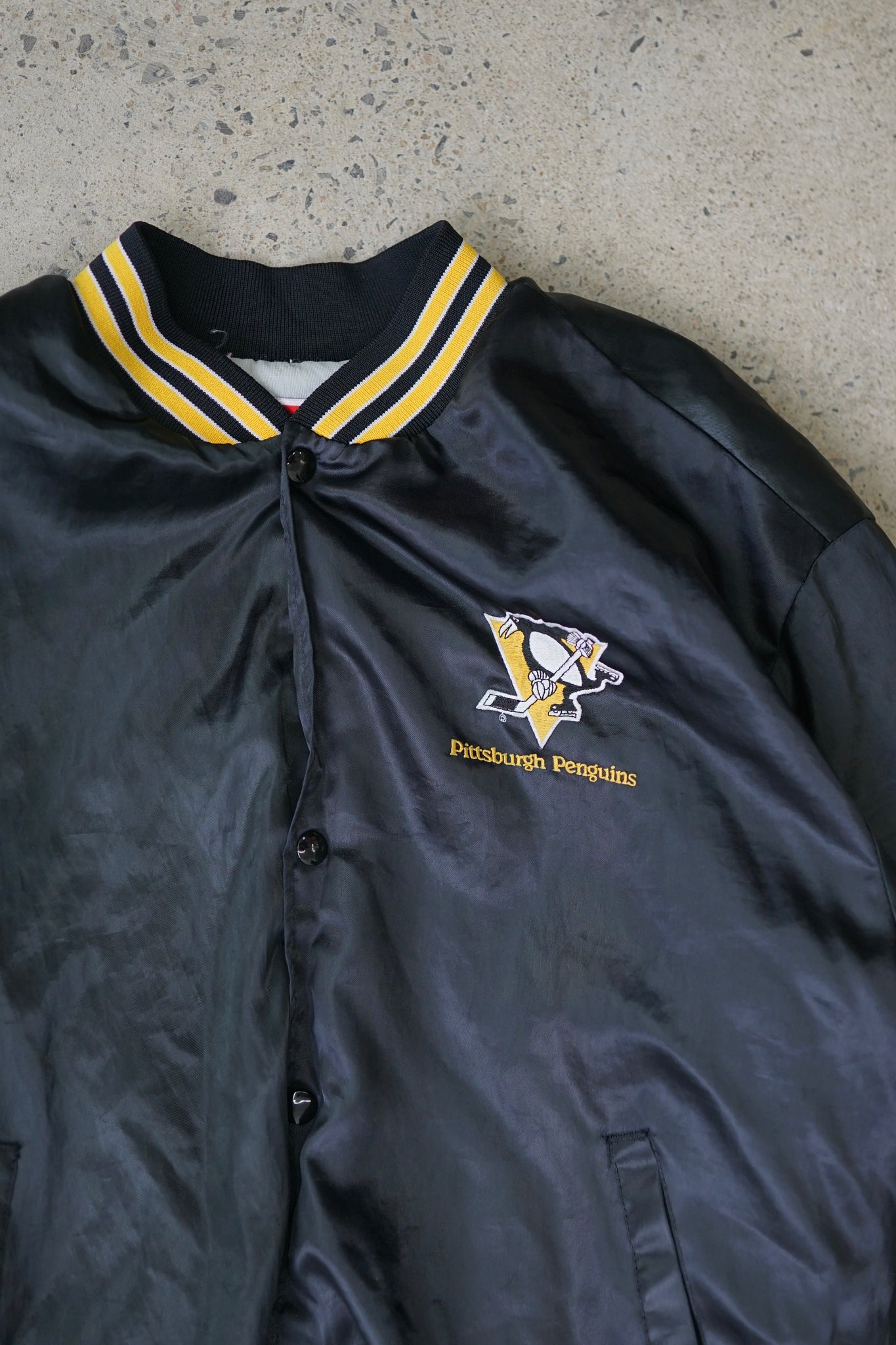 pittsburgh penguins satin jacket - large