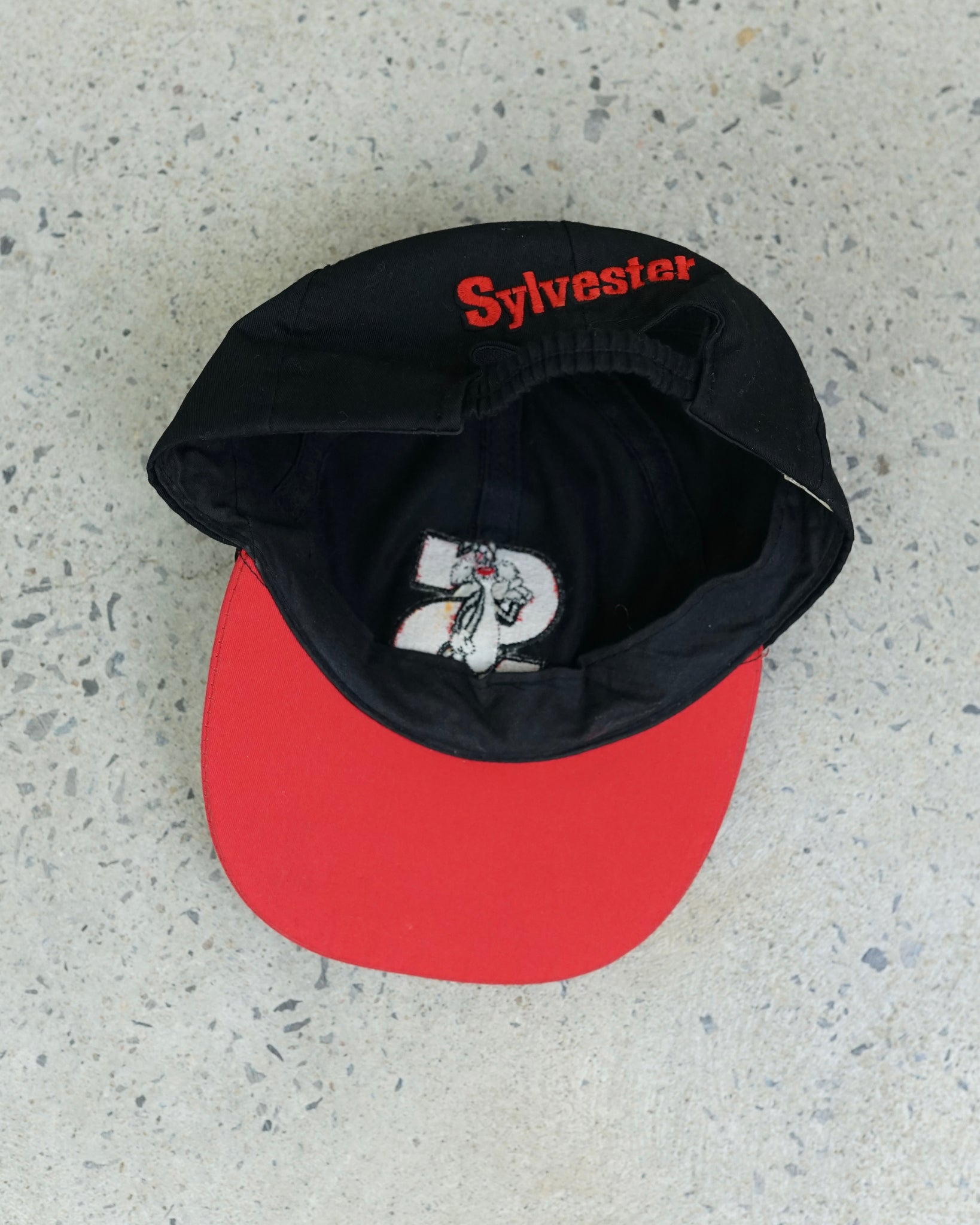 sylvester elastic hat