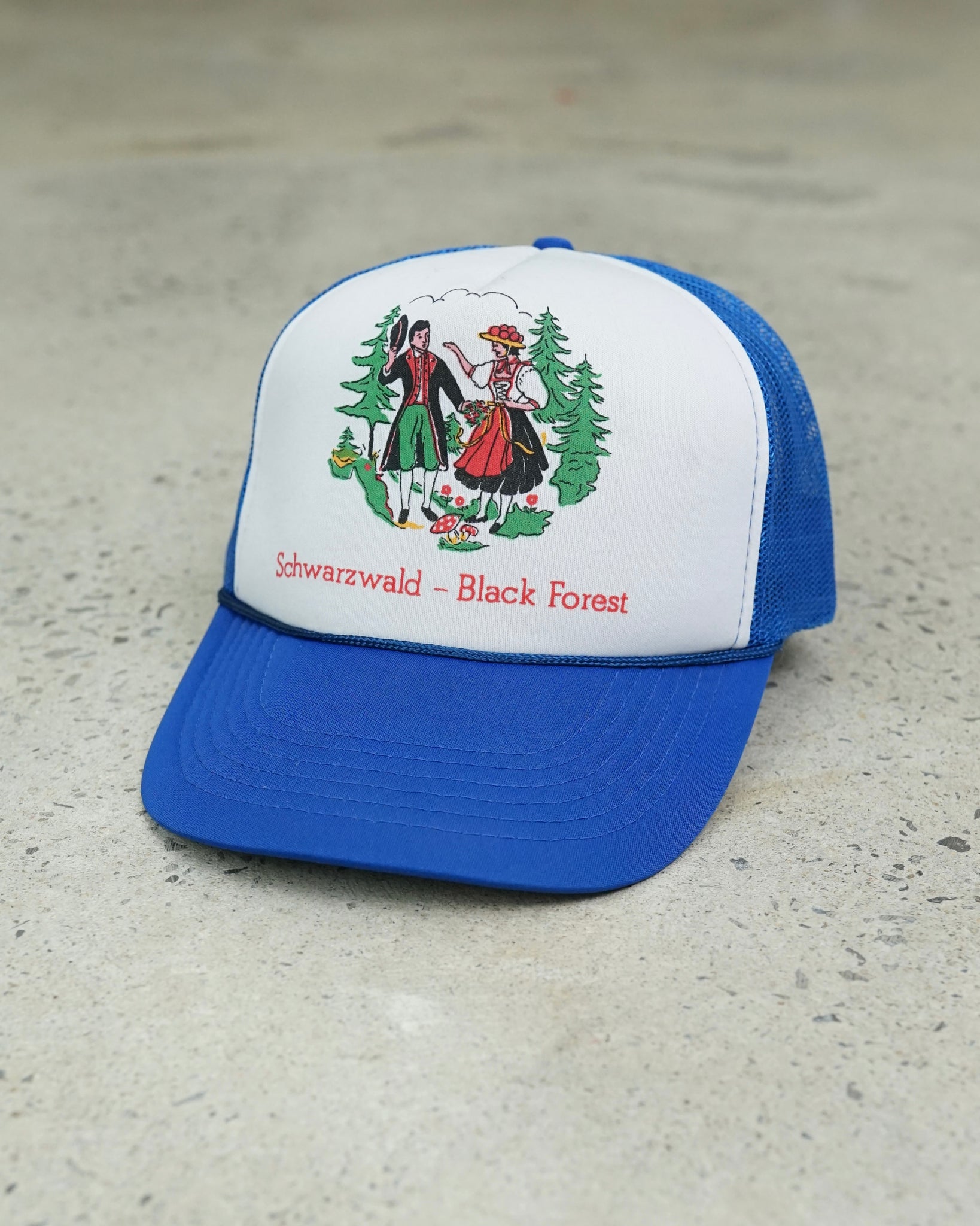 schwarzwald black forest trucker hat