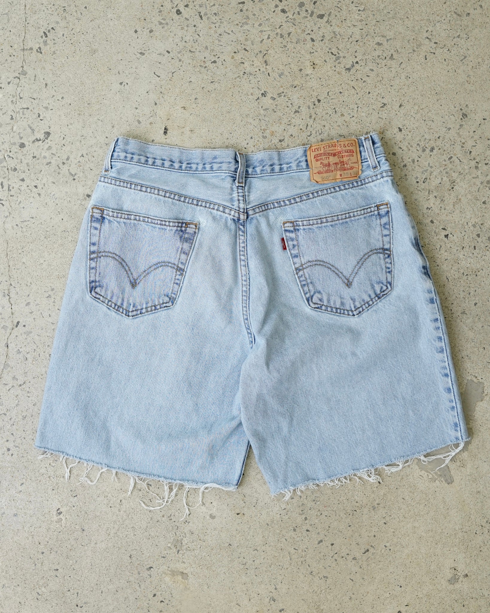 levi's 560 jean shorts