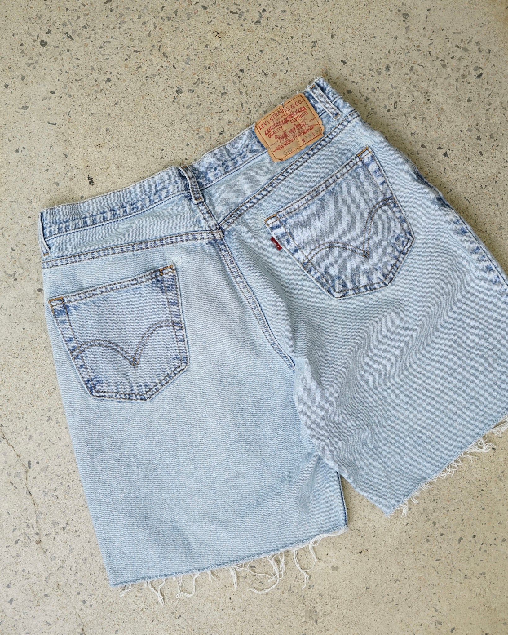 levi's 560 jean shorts