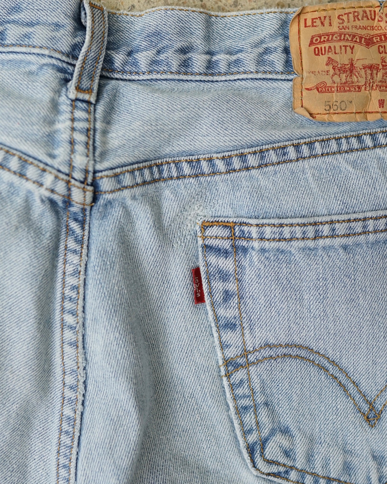 levi's 560 jean shorts