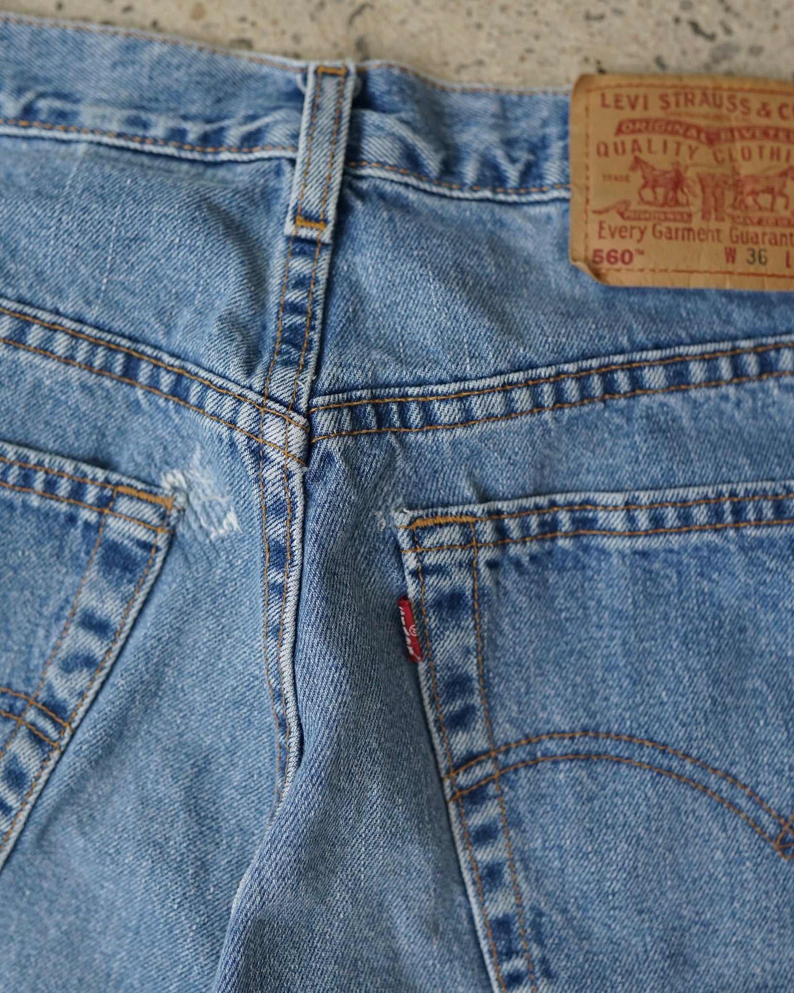 levi's 560 jean shorts
