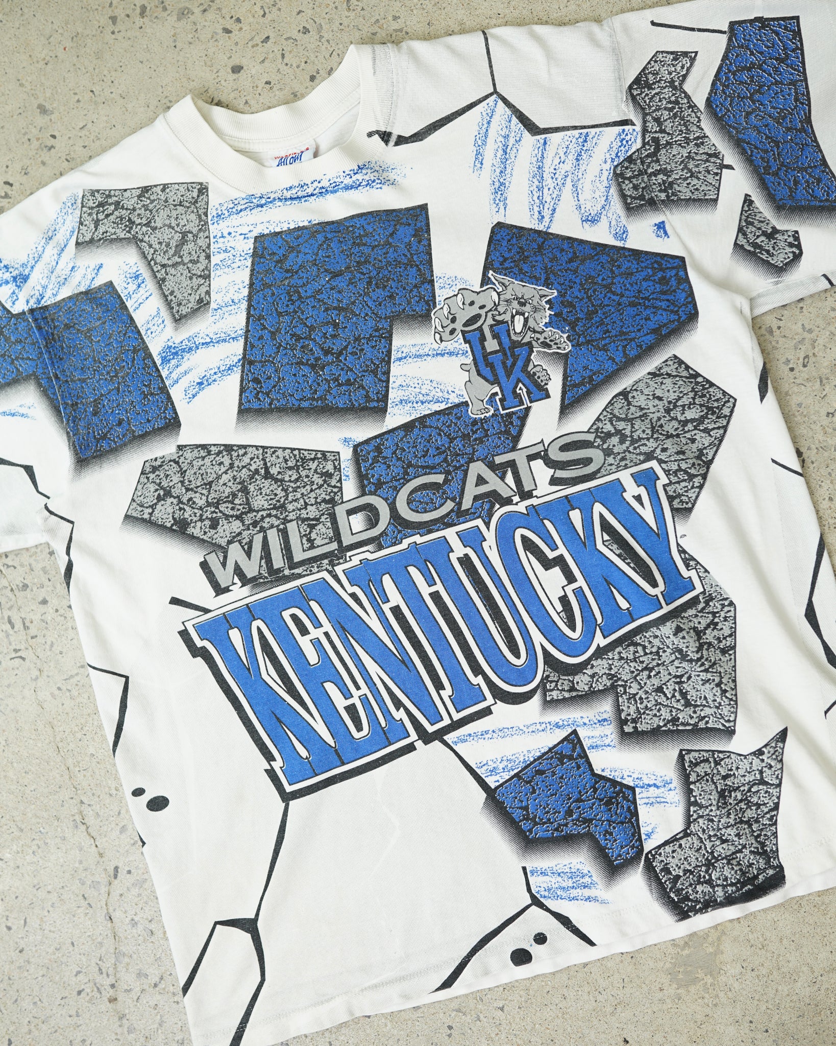 kentucky wildcats all over print t-shirt - large