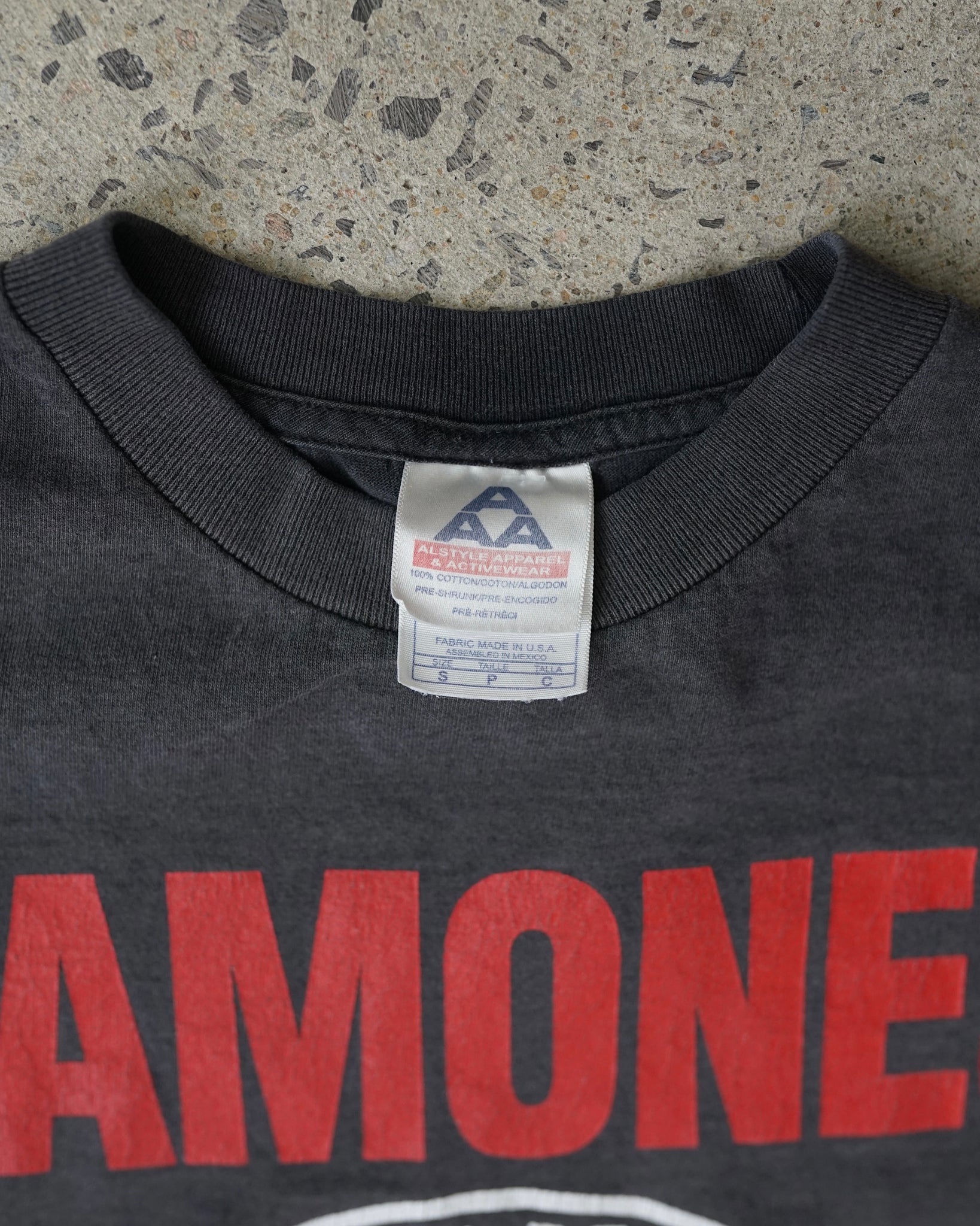 ramones "hey ho let's go" rock band t-shirt
