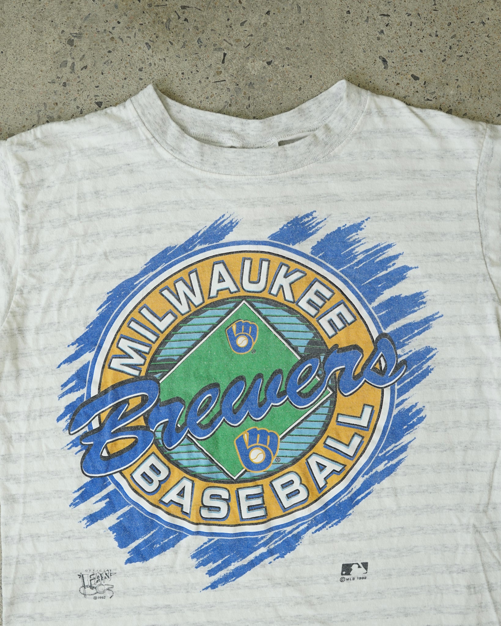 milwaukee brewers 1992 t-shirt