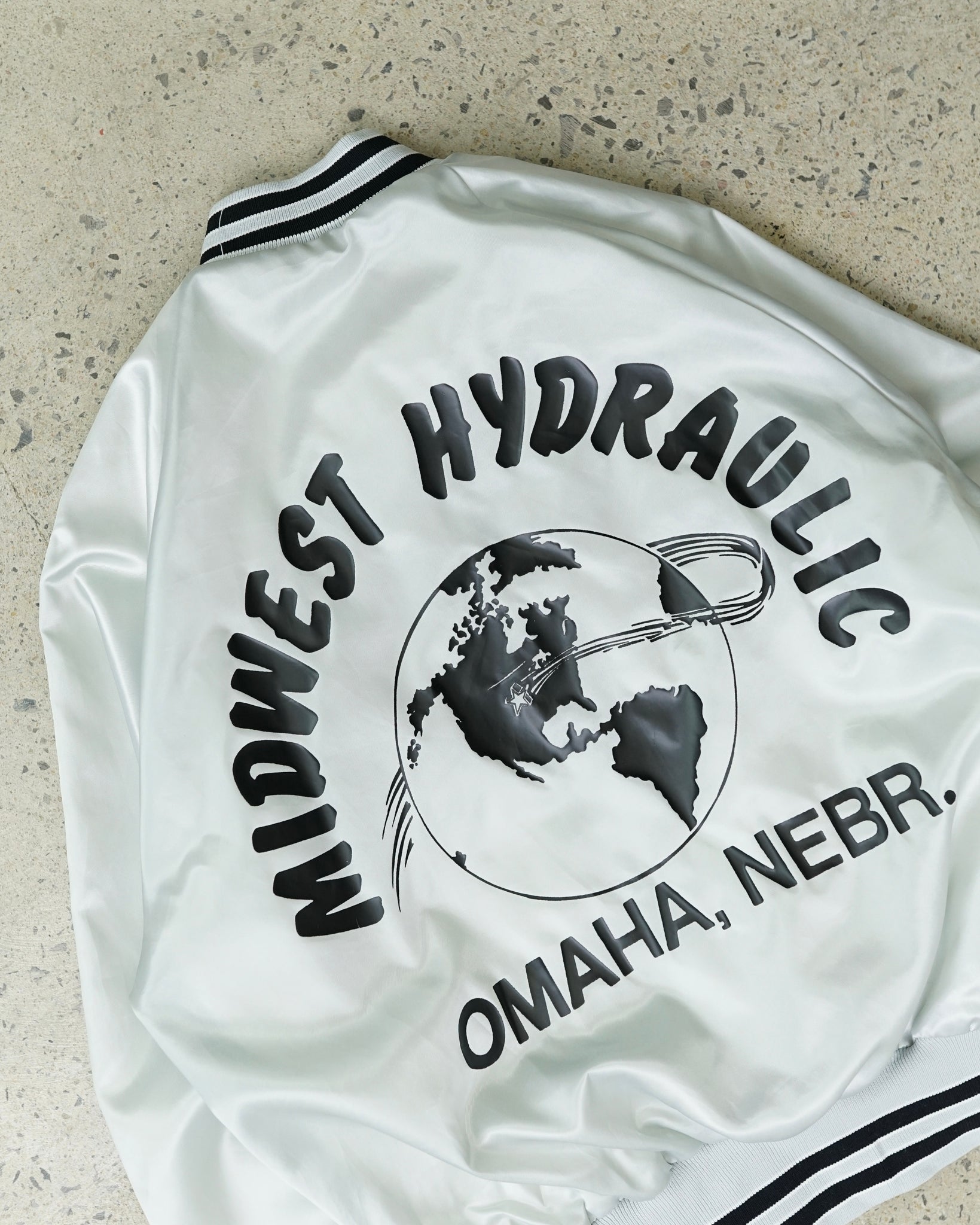 midwest hydraulic omaha nebraska satin jacket - small