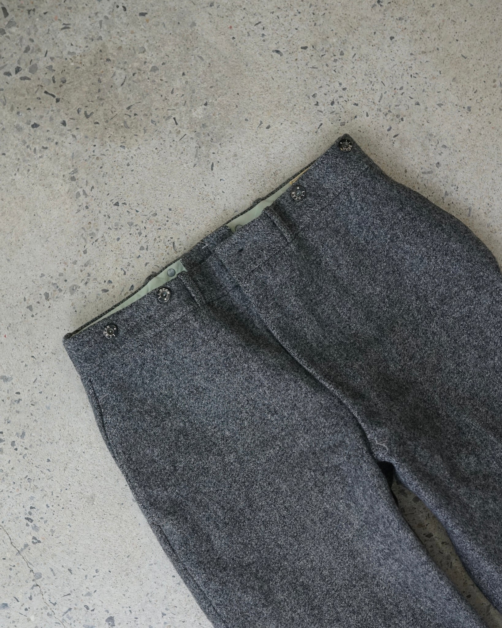 l.l bean heavy wool pants - 33x27