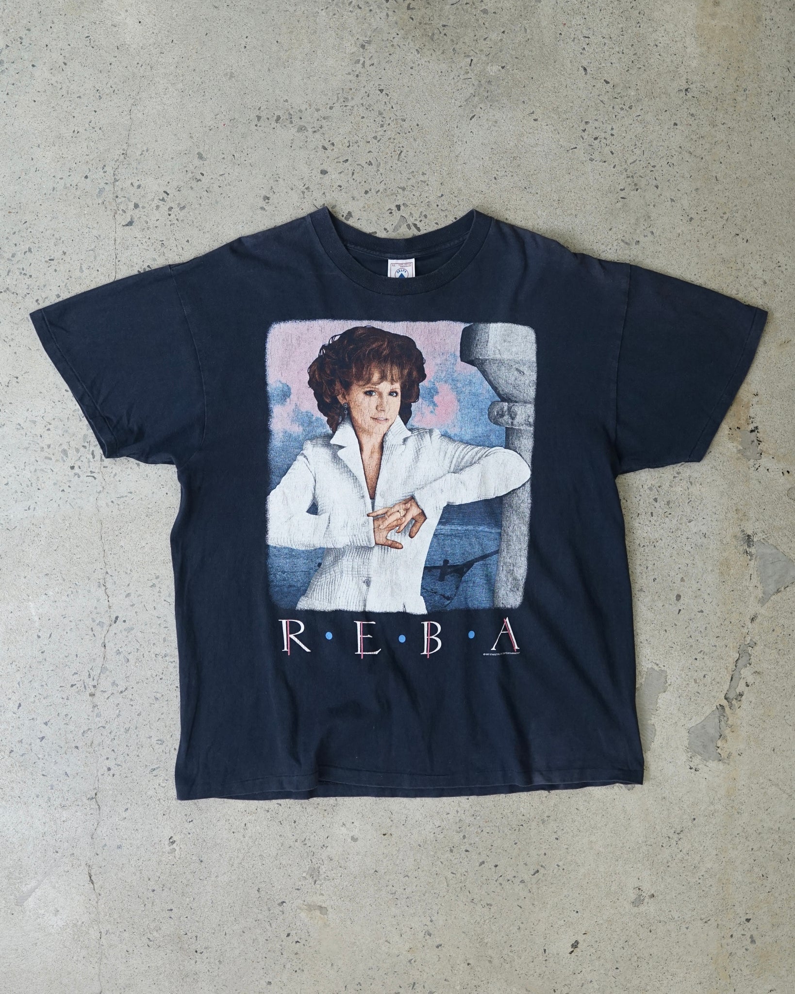 reba 1997 country band t-shirt