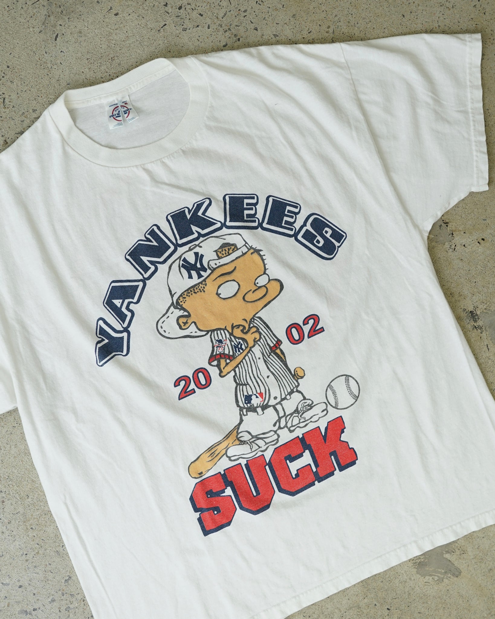 yankees suck 2002 t-shirt - XL