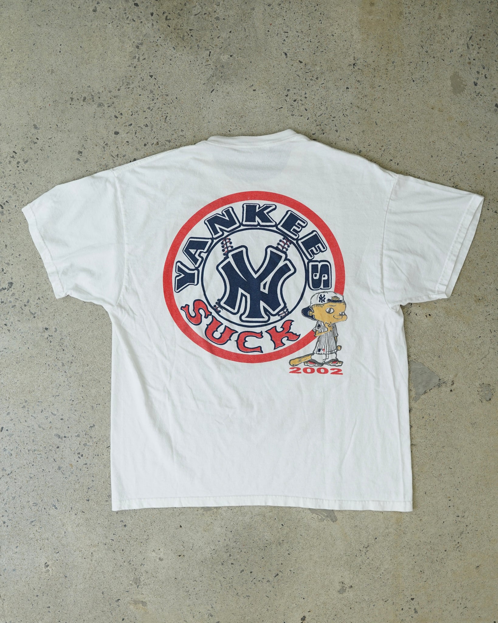 yankees suck 2002 t-shirt - XL