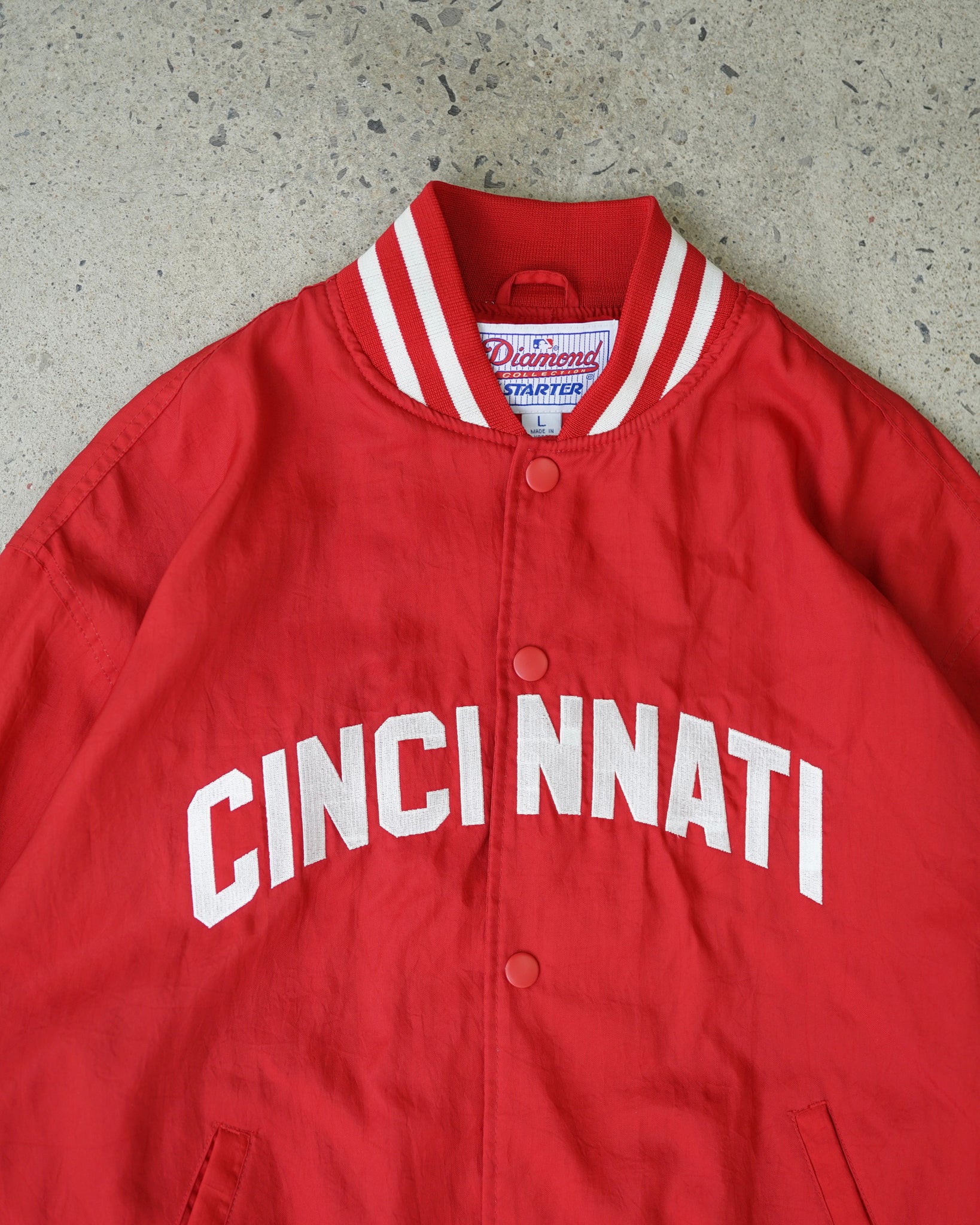 cincinnati reds bomber jacket