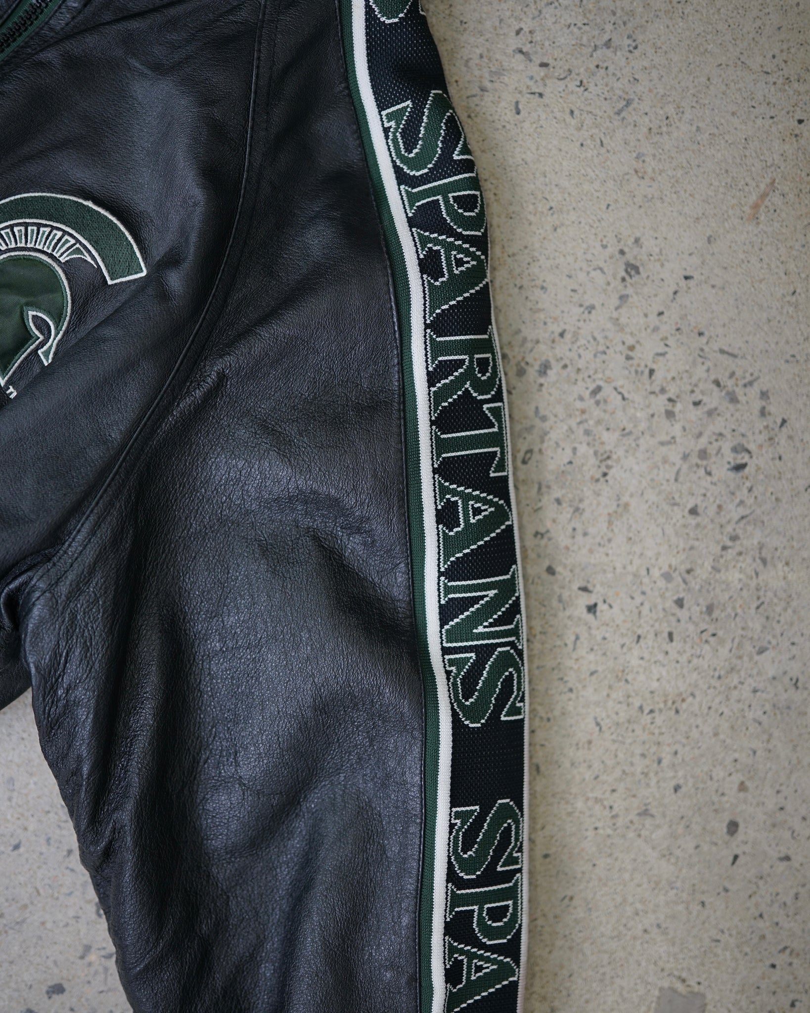 spartans leather jacket - medium