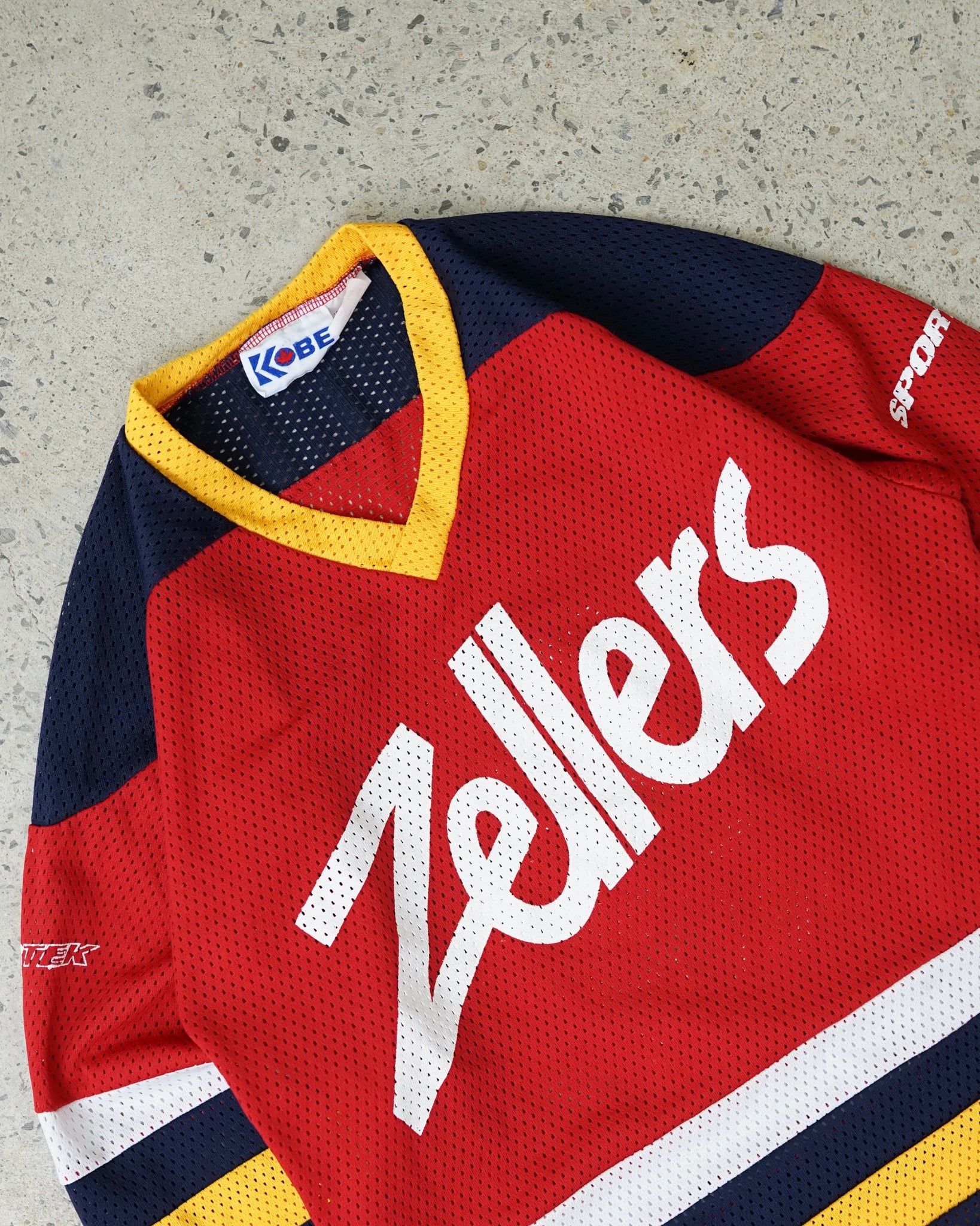 zellers sportek jersey - medium