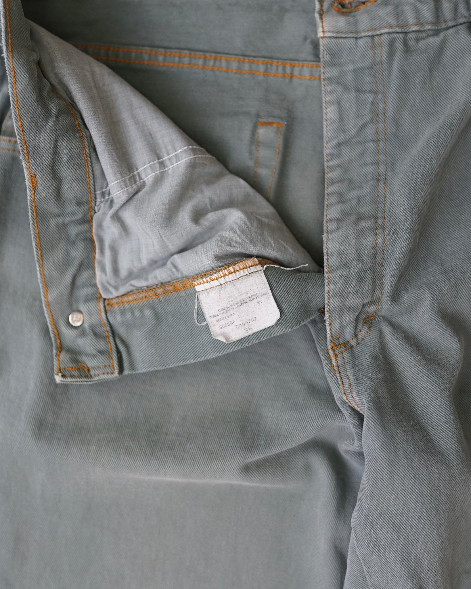 capsule jeans