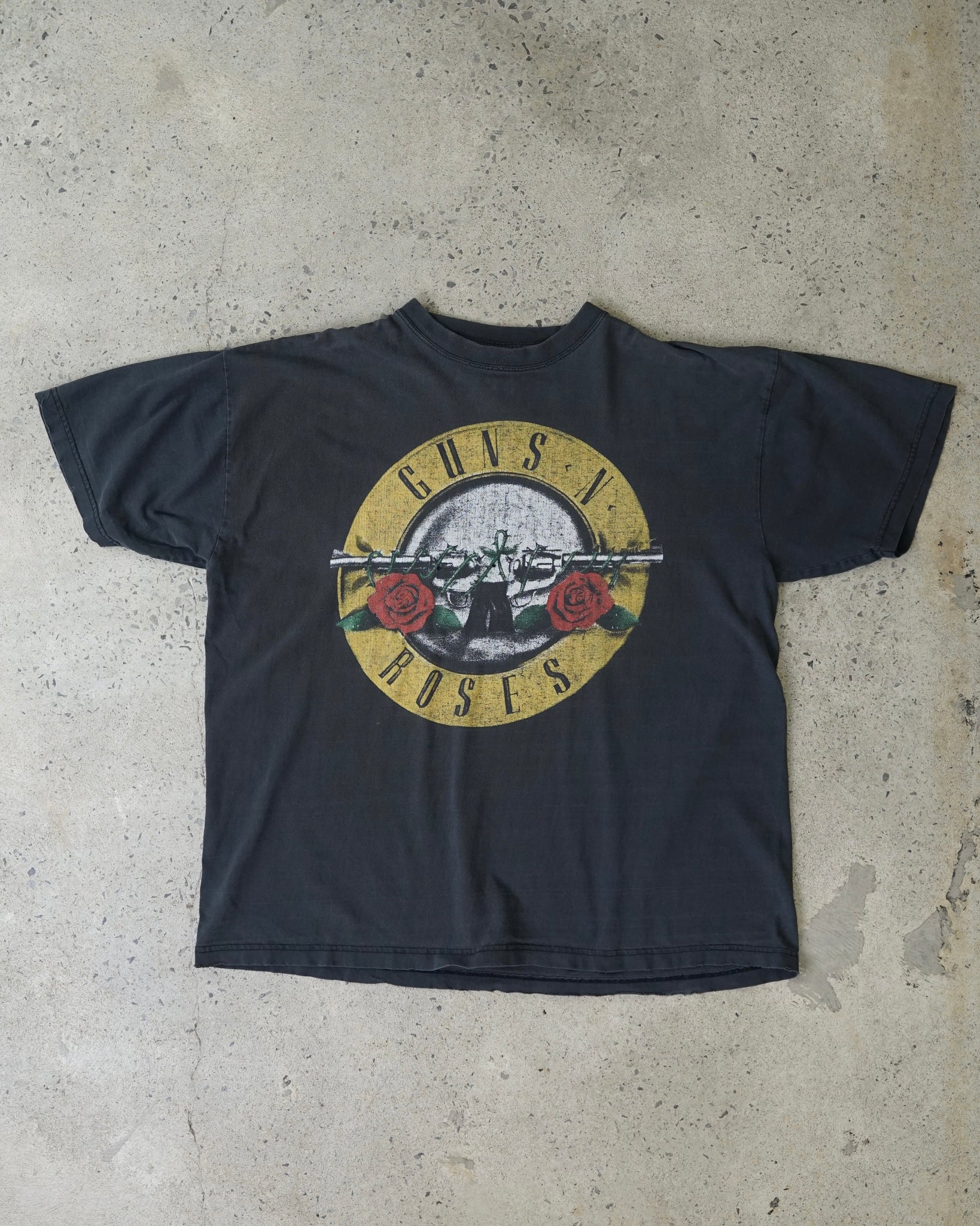 guns n' roses rock band t-shirt