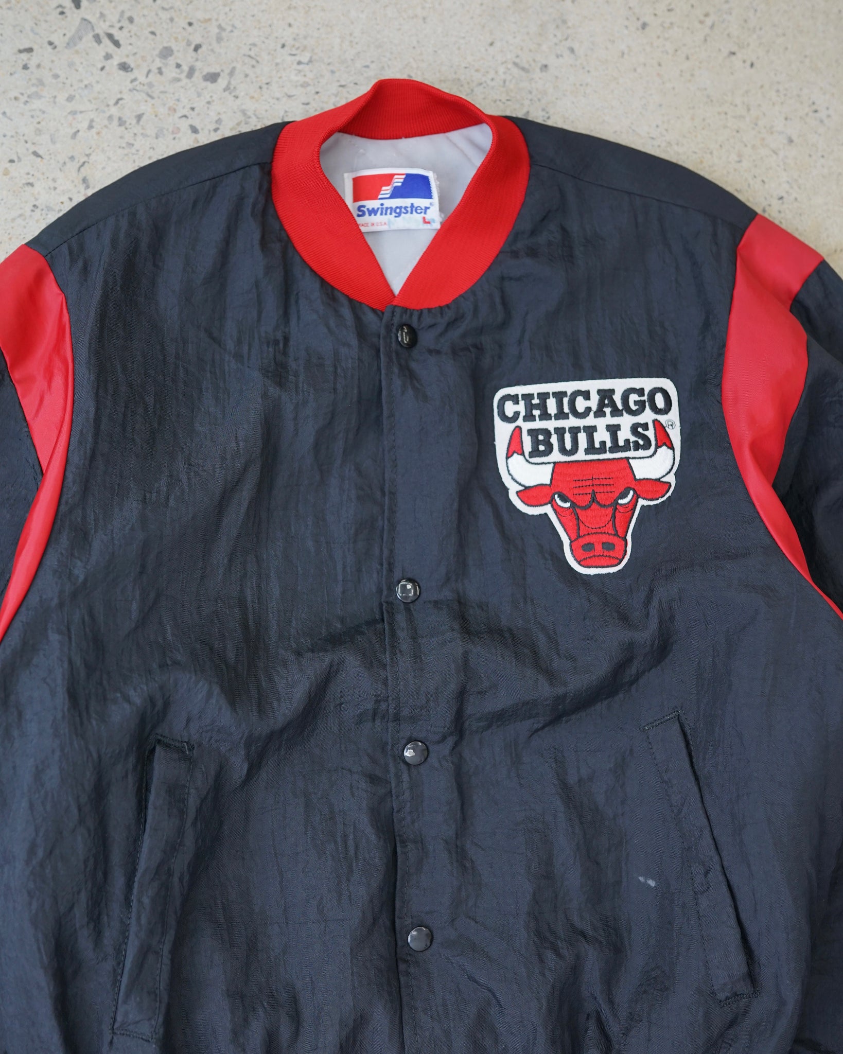 chicago bulls jacket - medium