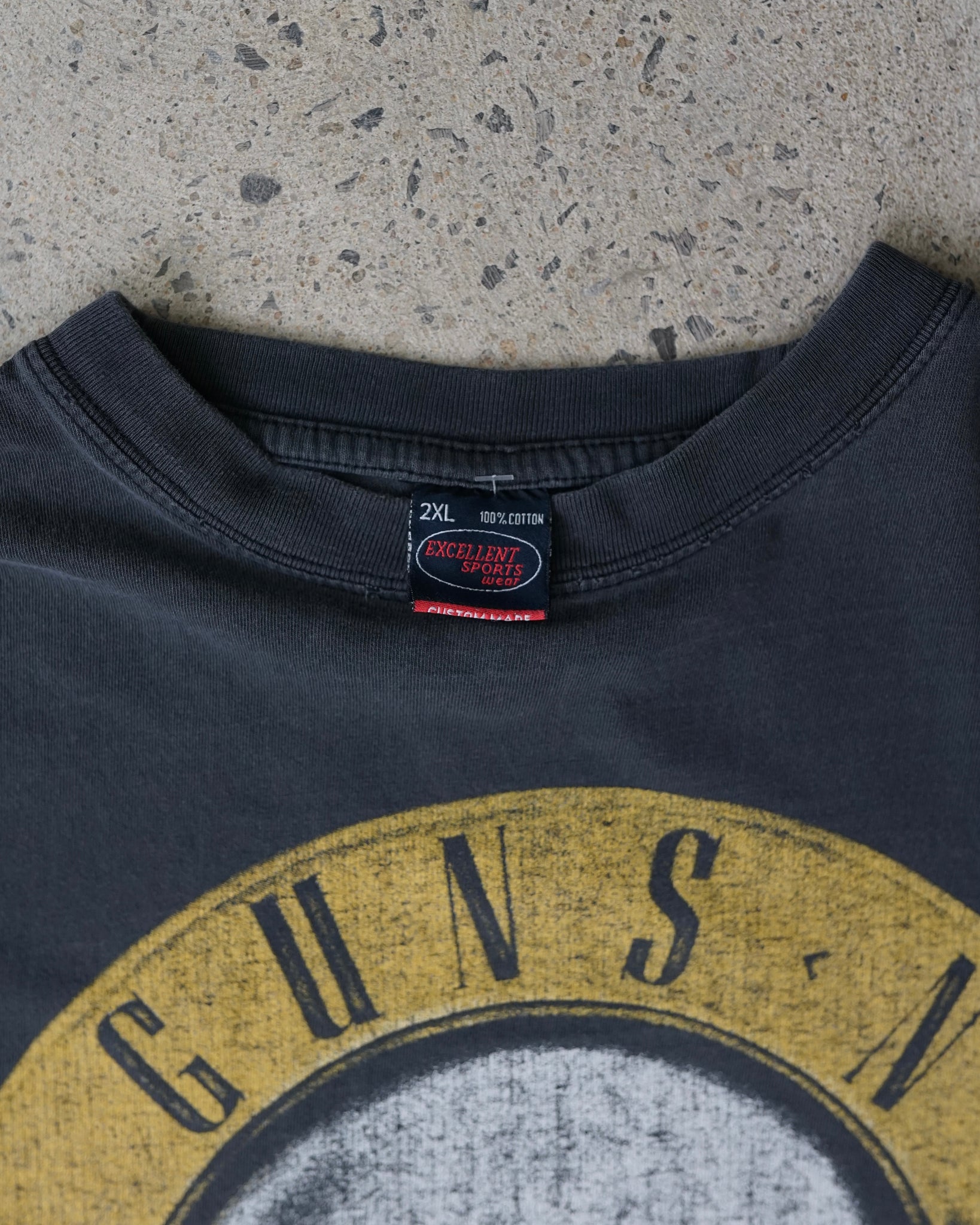 guns n' roses rock band t-shirt