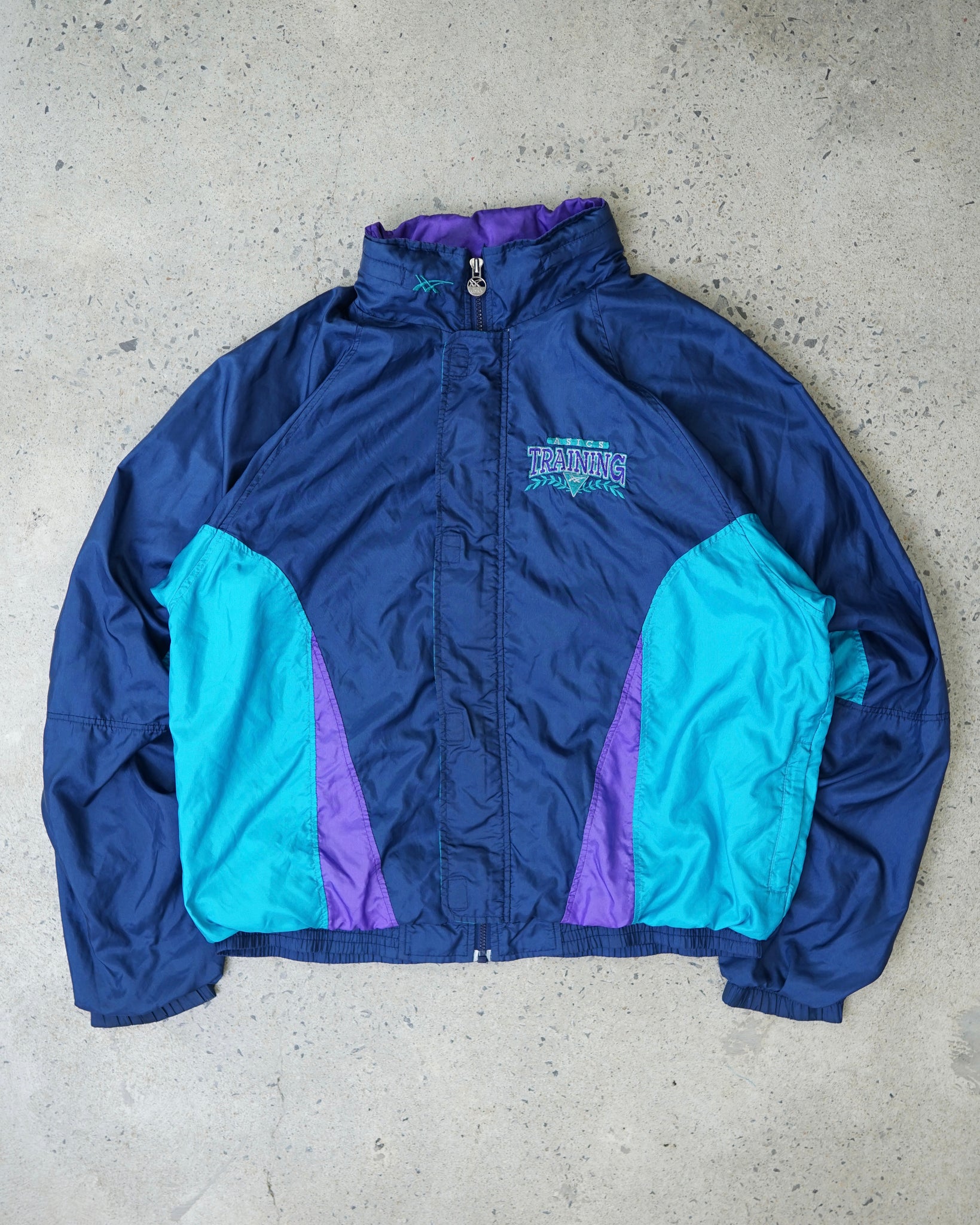 asics training windbreaker - large