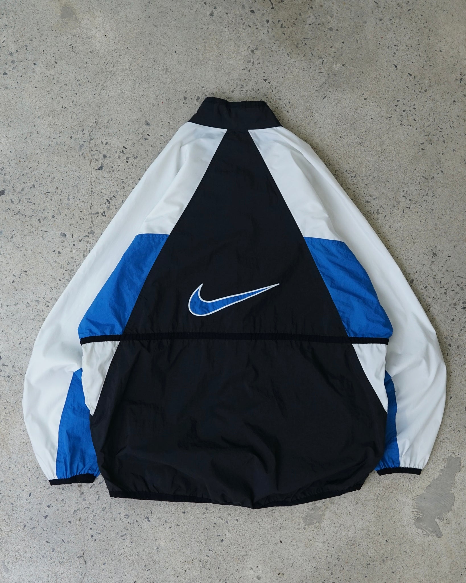 nike zip-up windbreaker