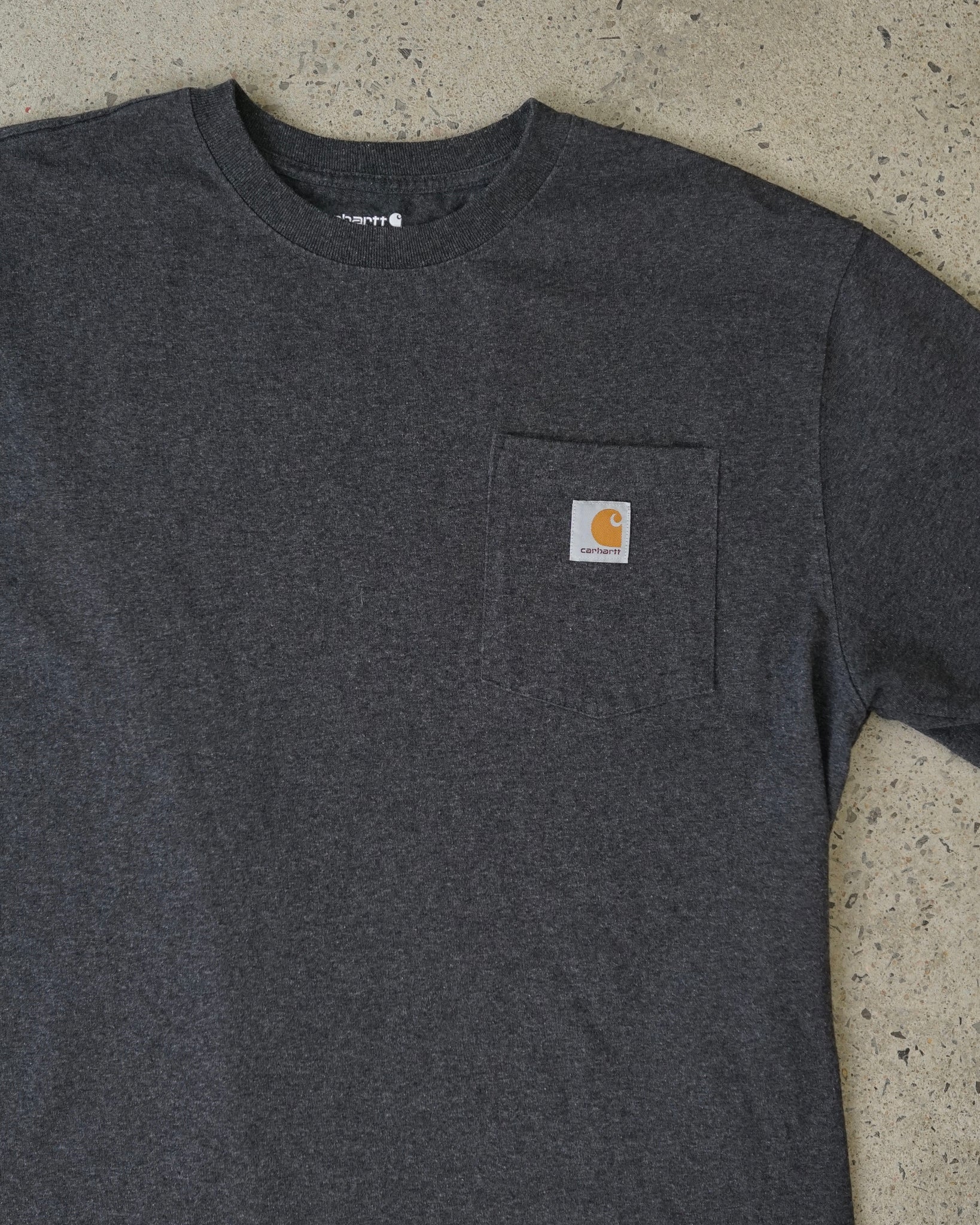 carhartt pocket t-shirt