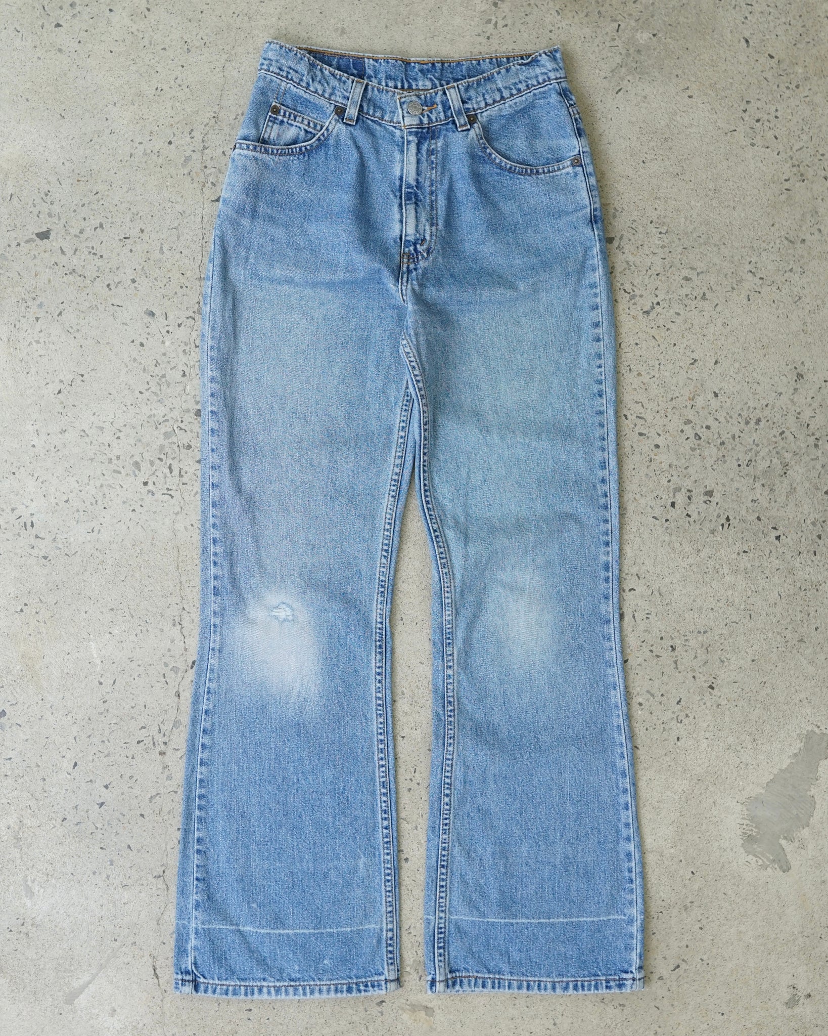 levi's flared jeans