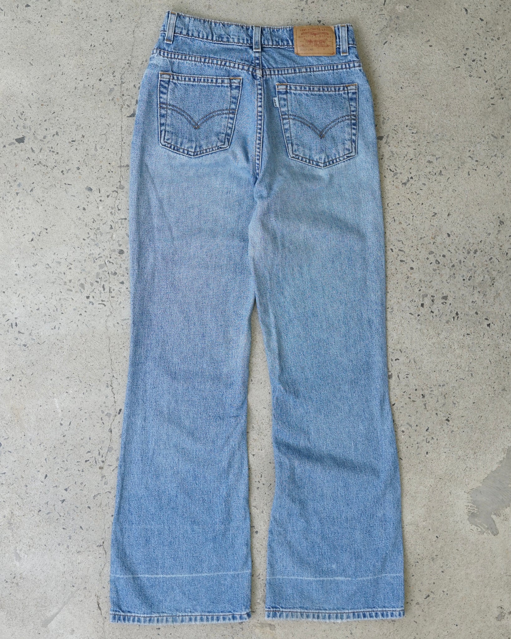 levi's flared jeans