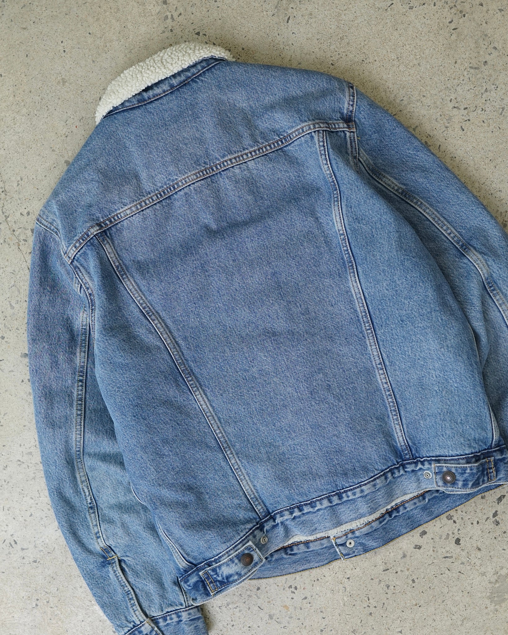levi's sherpa trucker denim jacket
