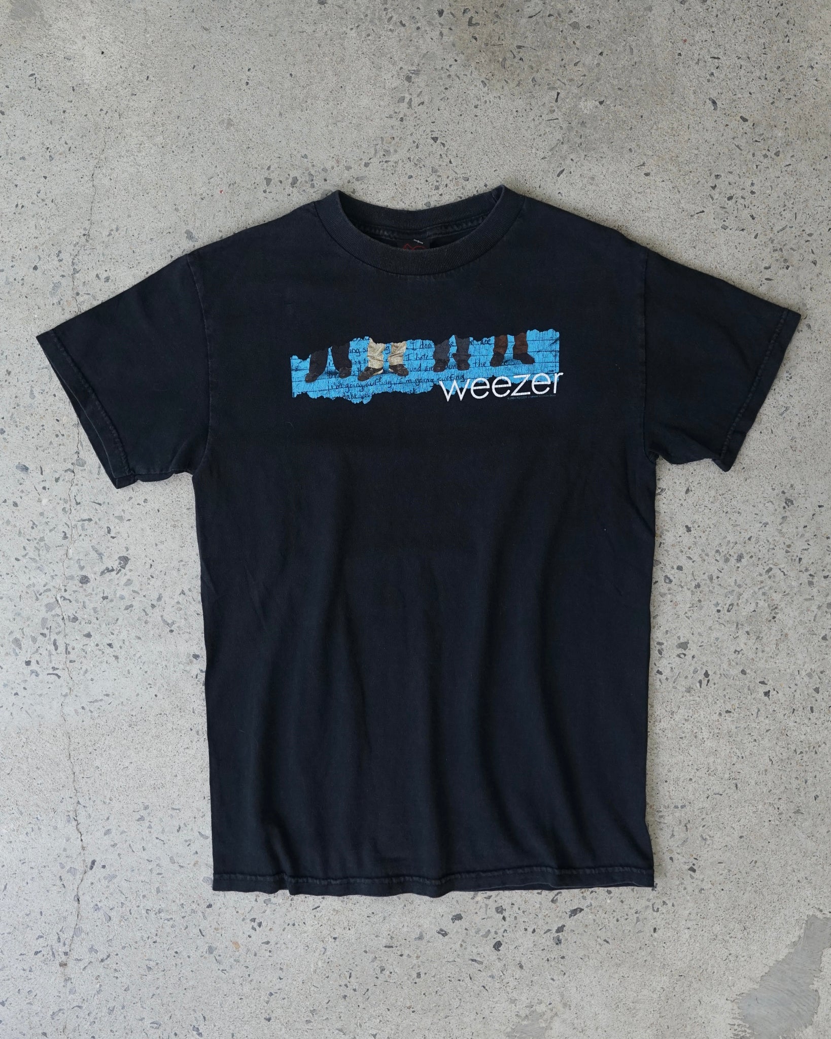 weezer 2004 band t-shirt