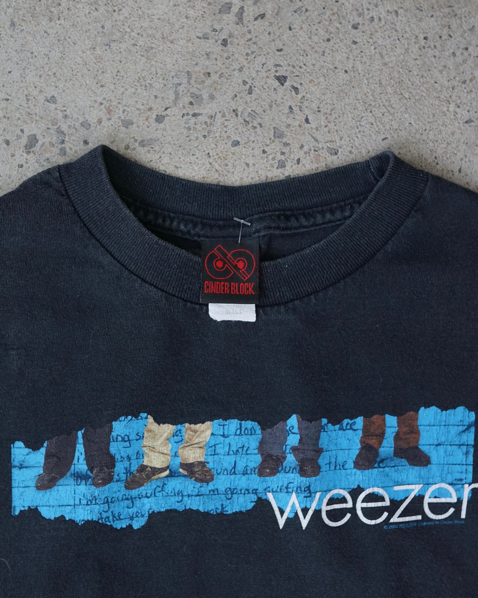 weezer 2004 band t-shirt