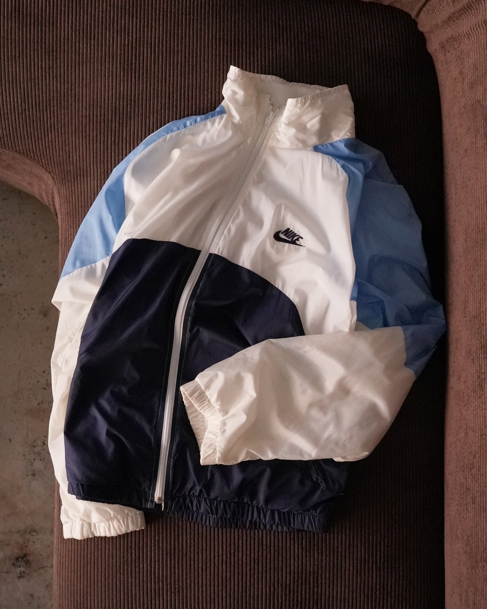 nike windbreaker