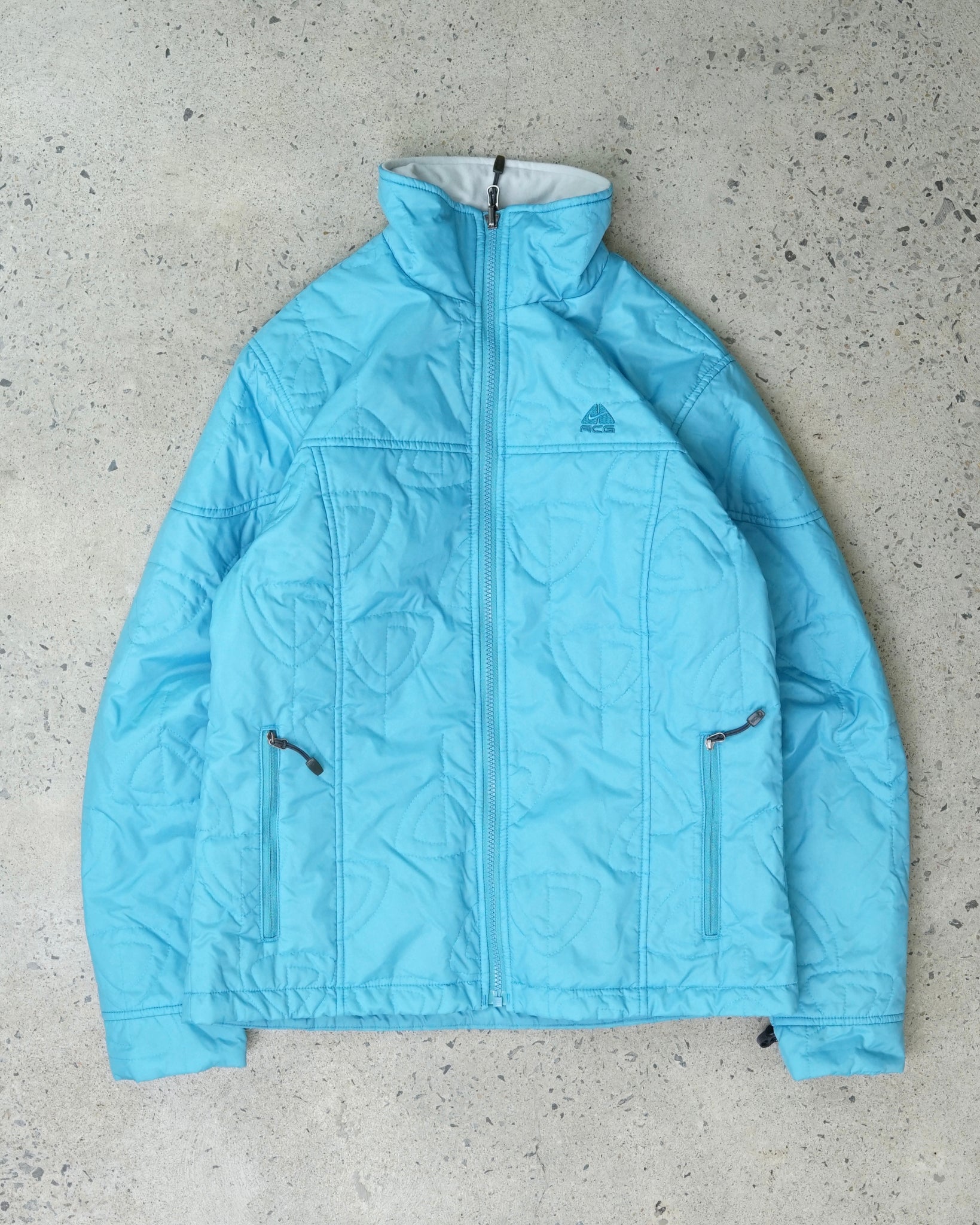 nike acg jacket - small