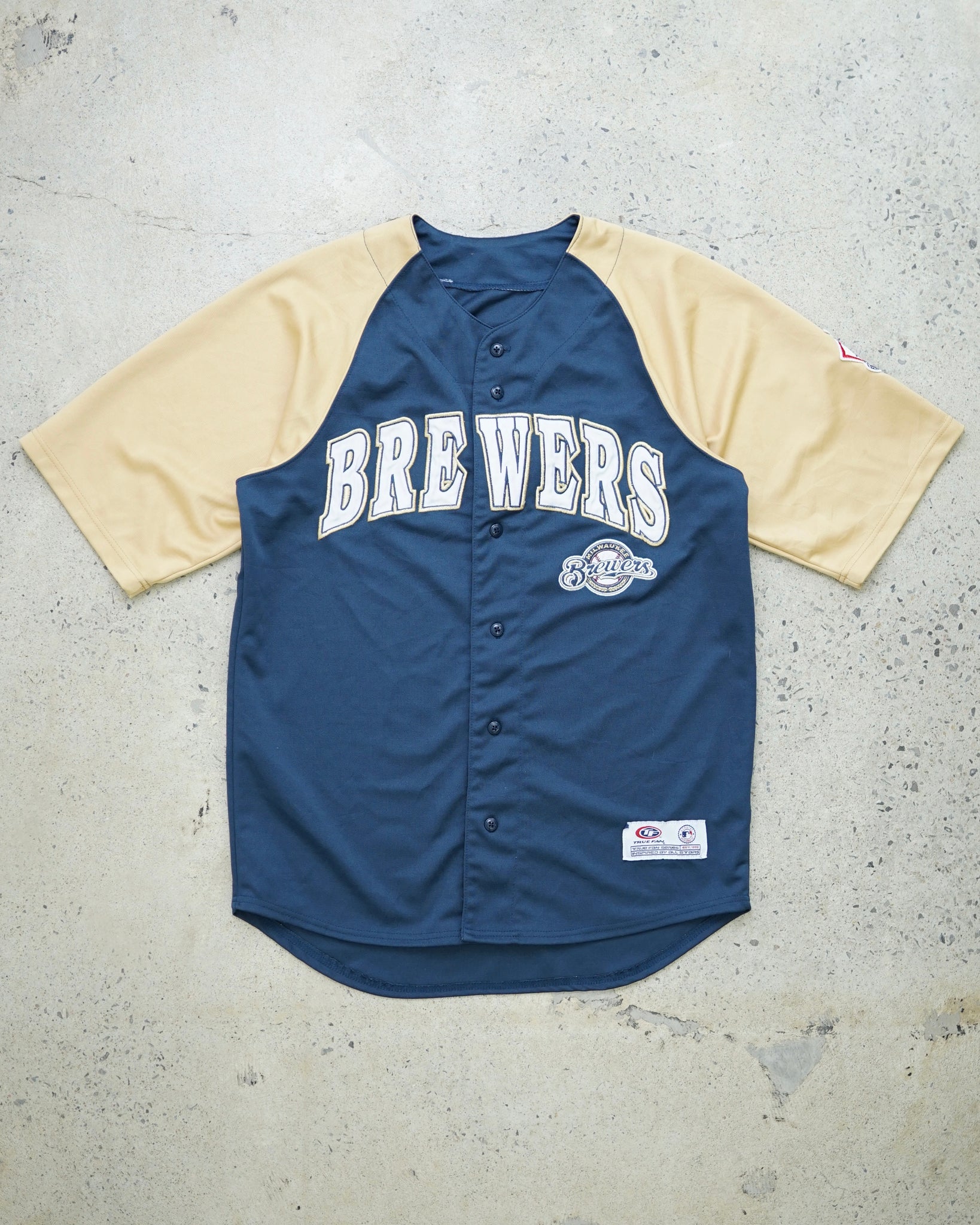 brewers jersey - medium