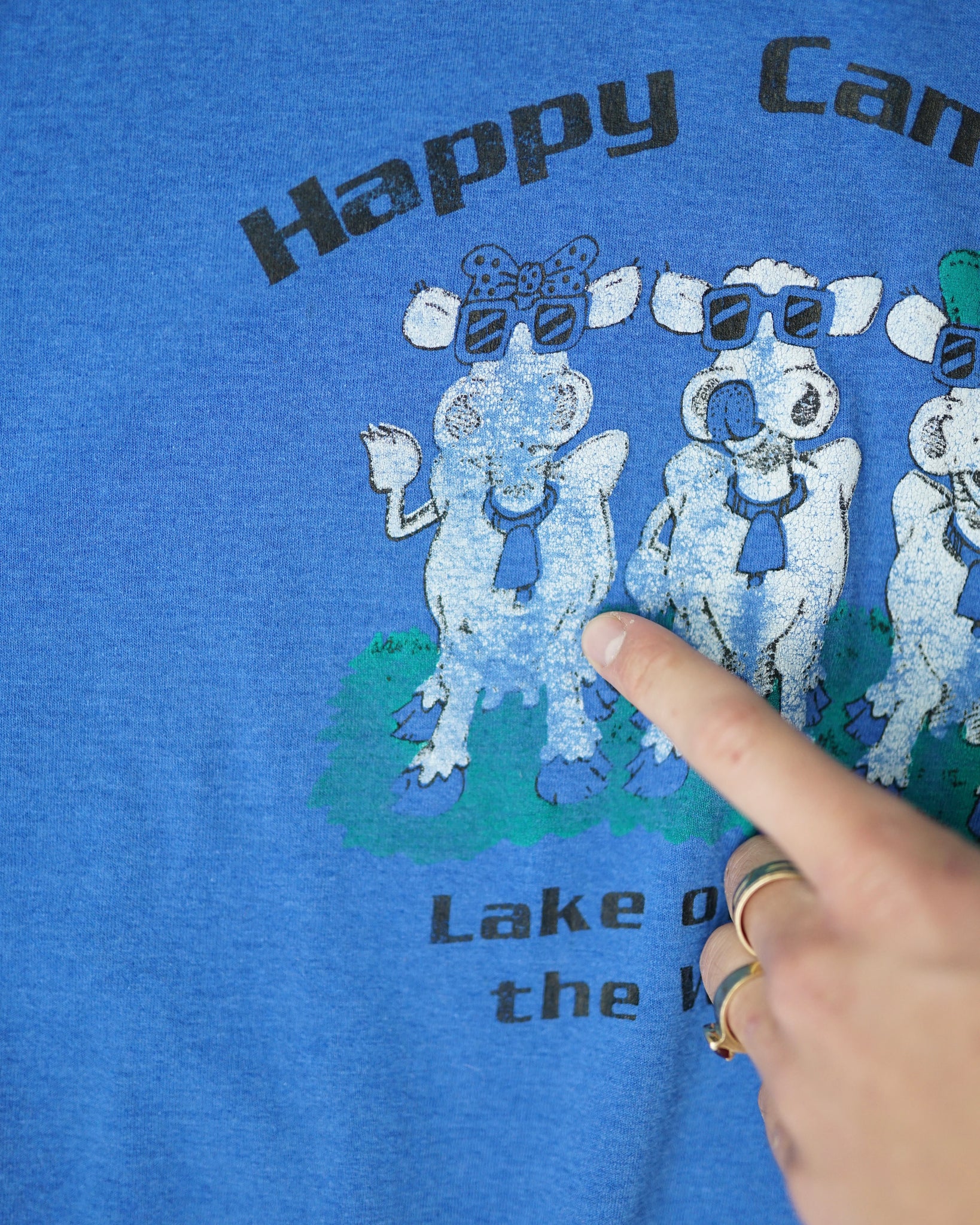 happy campers cow t-shirt - medium